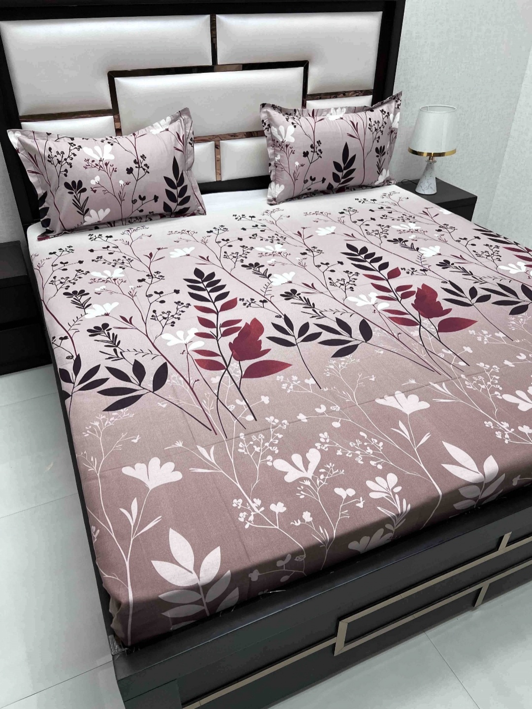 Pure Decor Passion Fur Purple Floral Pure Cotton 220TC Queen Bedsheet Set-2.28 m x 2.55 m
Pure Decor Passion Fur Purple Floral Pure Cotton 220TC Queen Bedsheet Set-2.28 m x 2.55 m