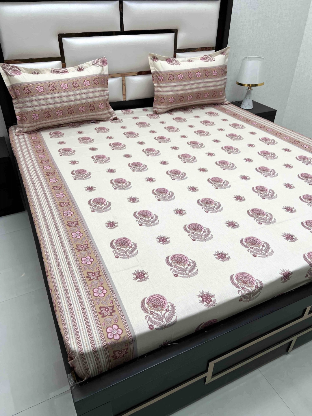 Pure Decor Royal Passion White Floral Printed Cotton 230TC Queen Bedsheet Set 2.52 x 2.28m
Pure Decor Royal Passion White Floral Printed Cotton 230TC Queen Bedsheet Set 2.52 x 2.28m