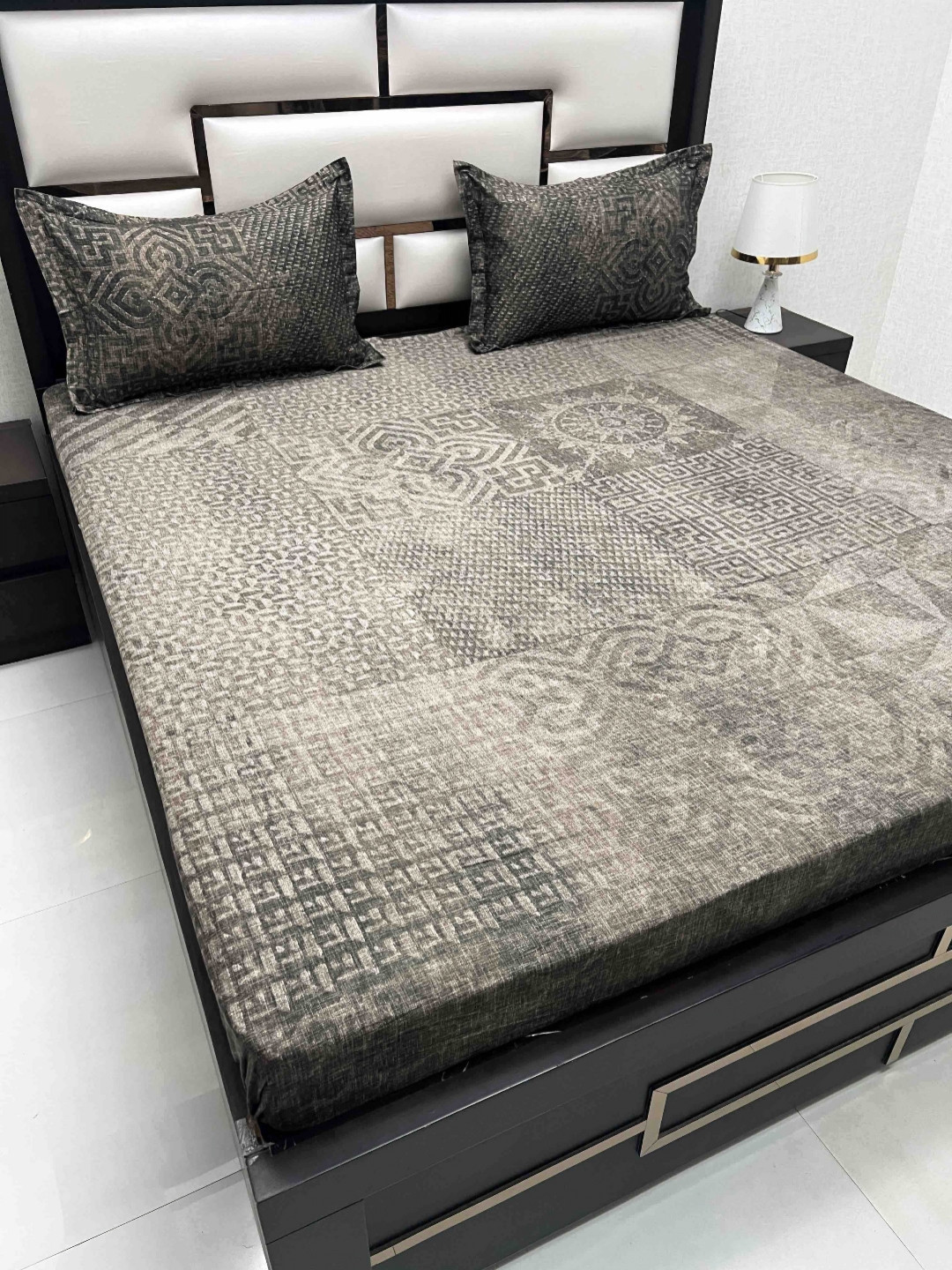 Pure Decor Cotton King Size Double Bed Bedsheet With 2 Pillow Covers 2.74m X 2.74m, Brown
Pure Decor Cotton King Size Double Bed Bedsheet With 2 Pillow Covers 2.74m X 2.74m, Brown