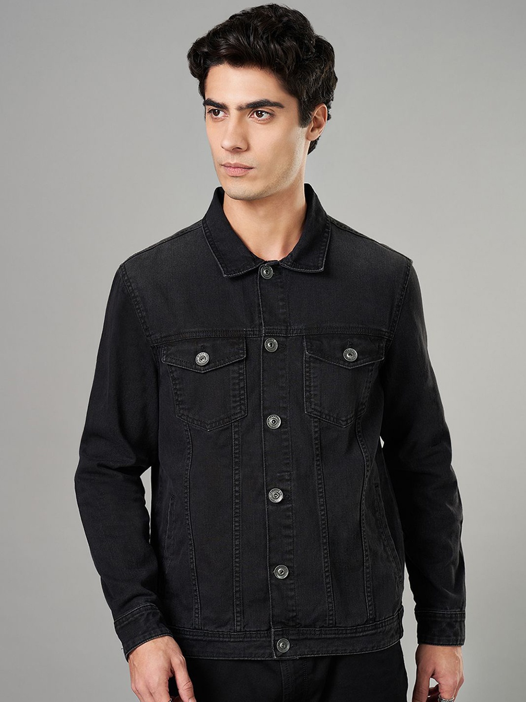 SF JEANS by Pantaloons Men Spread Collar Washed Solid Cotton Casual Denim Jacket, Black
SF JEANS by Pantaloons Men Spread Collar Washed Solid Cotton Casual Denim Jacket, Black
