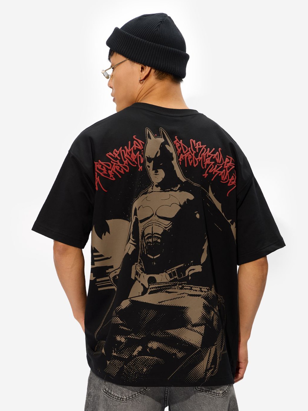 The Souled Store Men Batman Graphic Printed Round Neck Cotton Oversized T-shirt, Black
The Souled Store Men Batman Graphic Printed Round Neck Cotton Oversized T-shirt, Black