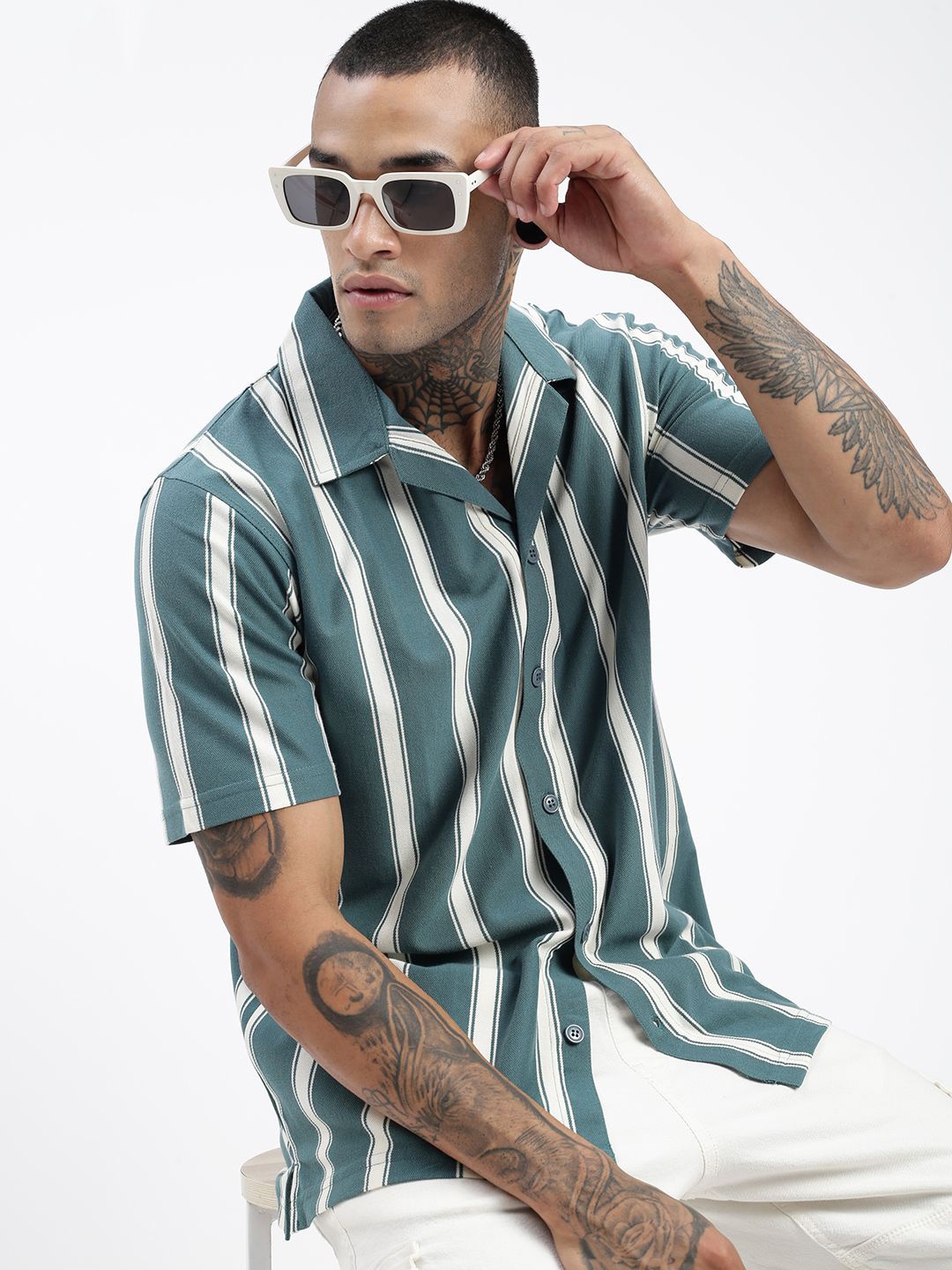 SHOWOFF Men Comfort Cuban Collar Vertical Striped Cotton Relaxed Fit Casual Shirt, Teal
SHOWOFF Men Comfort Cuban Collar Vertical Striped Cotton Relaxed Fit Casual Shirt, Teal