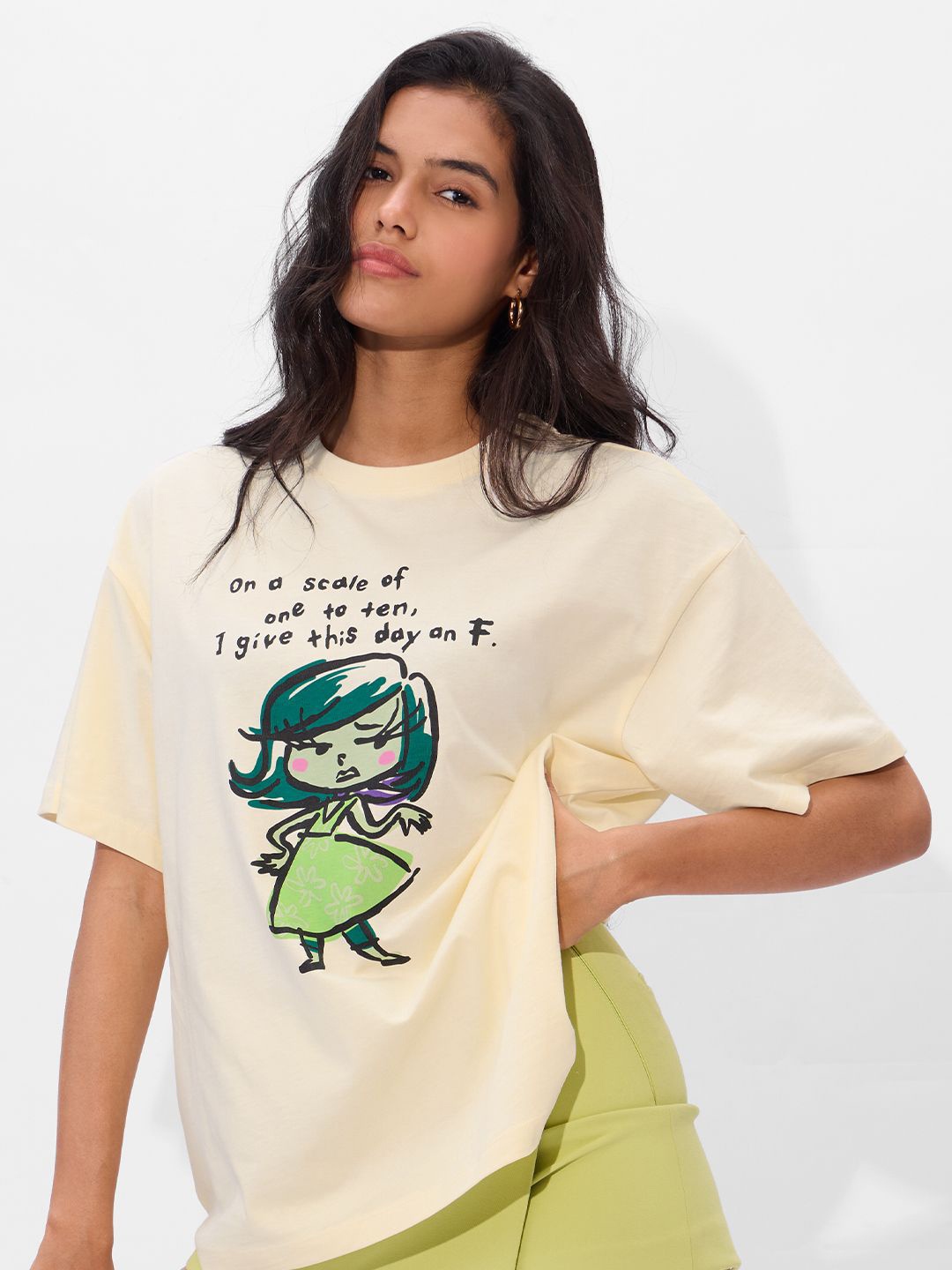 The Souled Store Women Disney Typography Printed Round Neck Cotton Oversized T-shirt, Cream
The Souled Store Women Disney Typography Printed Round Neck Cotton Oversized T-shirt, Cream