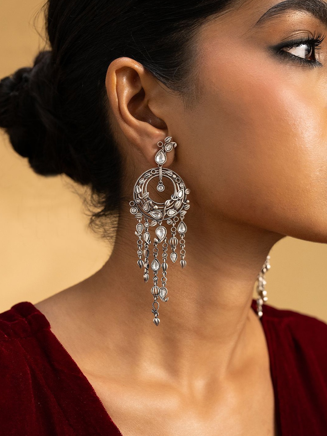 SHAYA 925 Sterling Silver Oxidised Stone Studded Contemporary Chham Drop Earrings
SHAYA 925 Sterling Silver Oxidised Stone Studded Contemporary Chham Drop Earrings