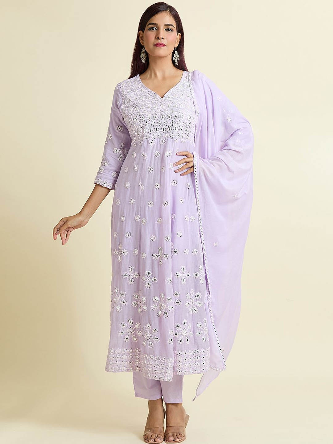Samyukta Singhania Floral Embroidered Pure Cotton Anarkali Kurta with Trousers & Dupatta, Lavender
Samyukta Singhania Floral Embroidered Pure Cotton Anarkali Kurta with Trousers & Dupatta, Lavender
