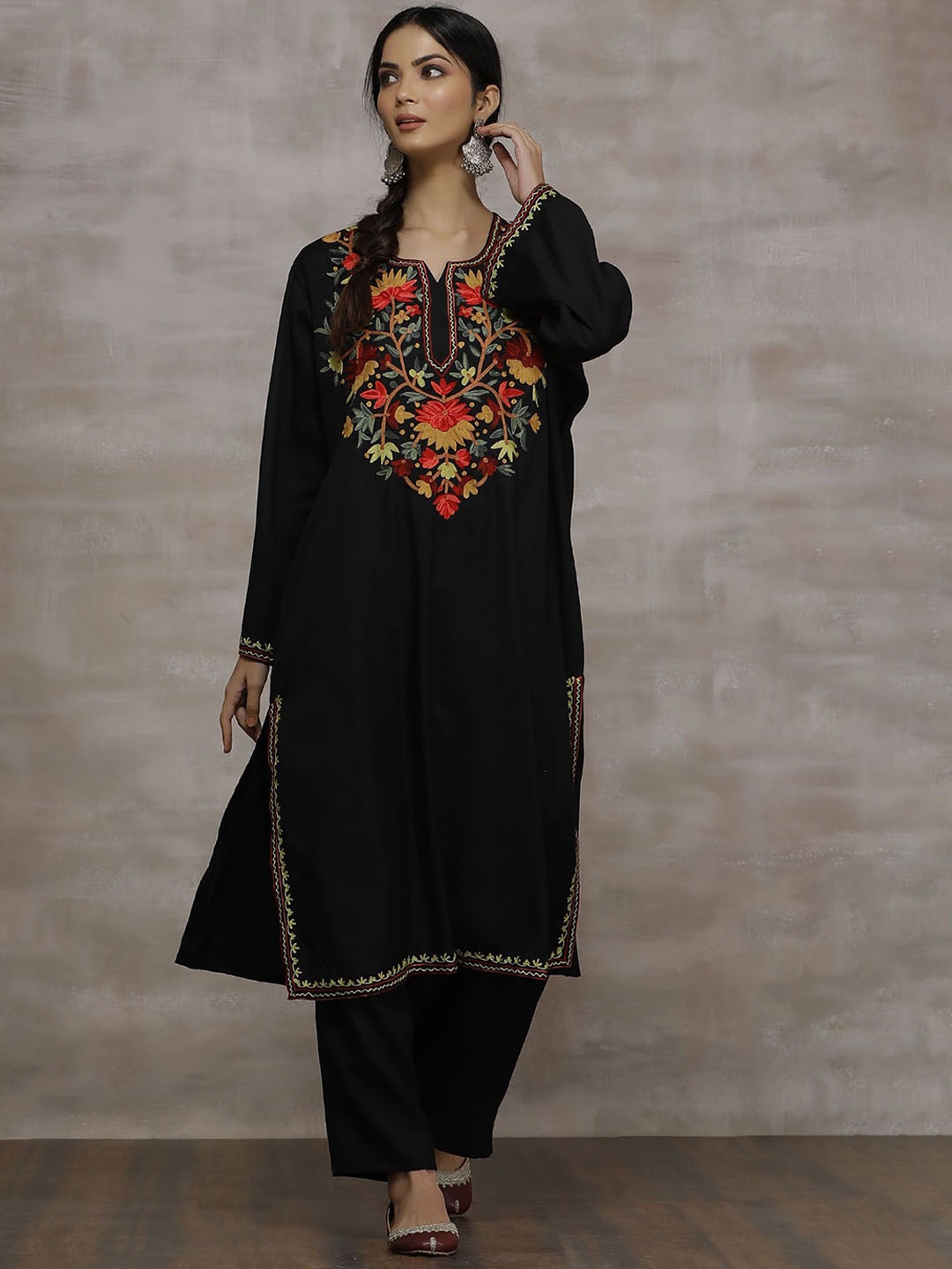 TJORI Floral Embroidered Yoke Design Thread Work Flared Sleeves Woollen Kurta, Black
TJORI Floral Embroidered Yoke Design Thread Work Flared Sleeves Woollen Kurta, Black