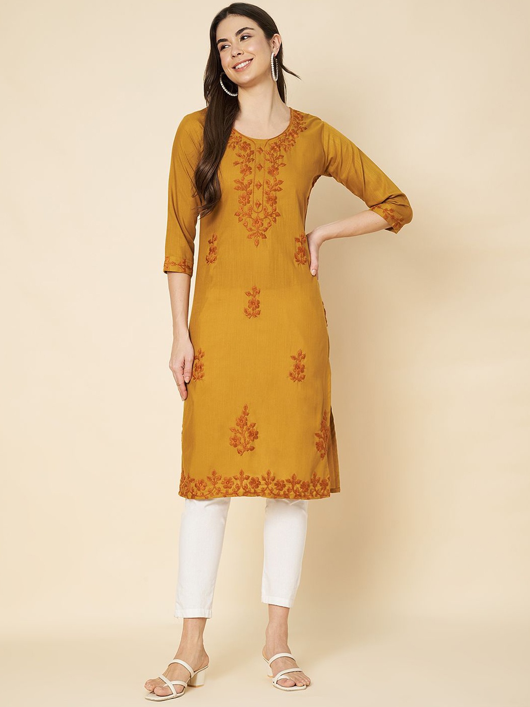 HERE&NOW Floral Embroidered Round Neck Thread Work Chanderi Cotton Straight Kurta, Mustard
HERE&NOW Floral Embroidered Round Neck Thread Work Chanderi Cotton Straight Kurta, Mustard