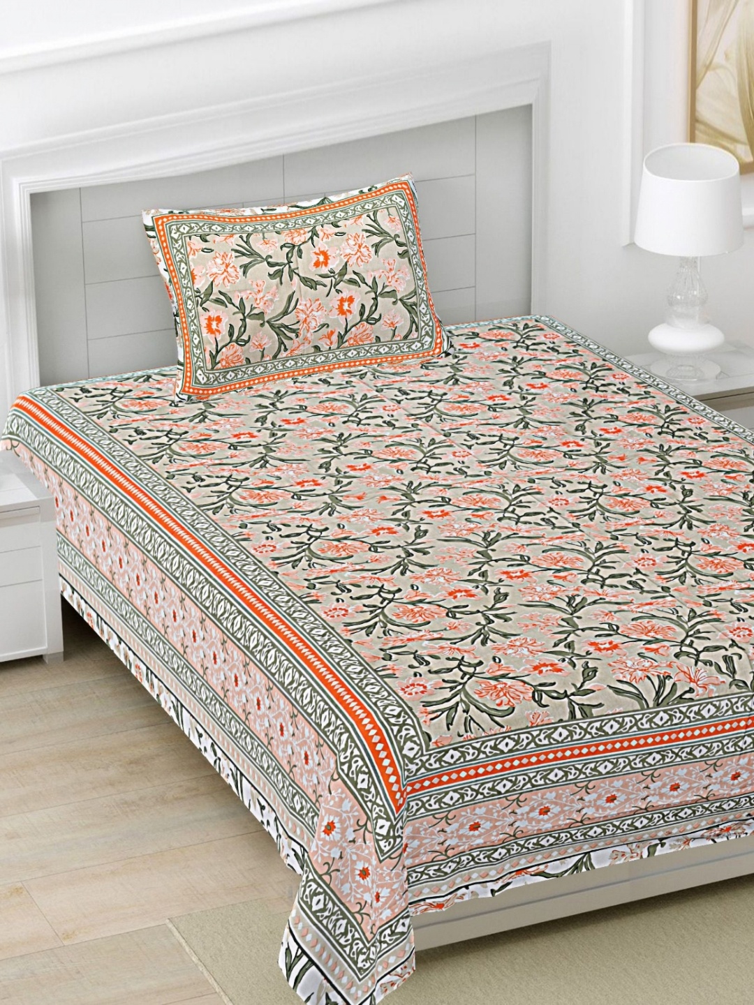 FrionKandy Living Orange Floral Printed Cotton 180 TC Single Bedsheet Set 2.28 m x 1.52 m
FrionKandy Living Orange Floral Printed Cotton 180 TC Single Bedsheet Set 2.28 m x 1.52 m
