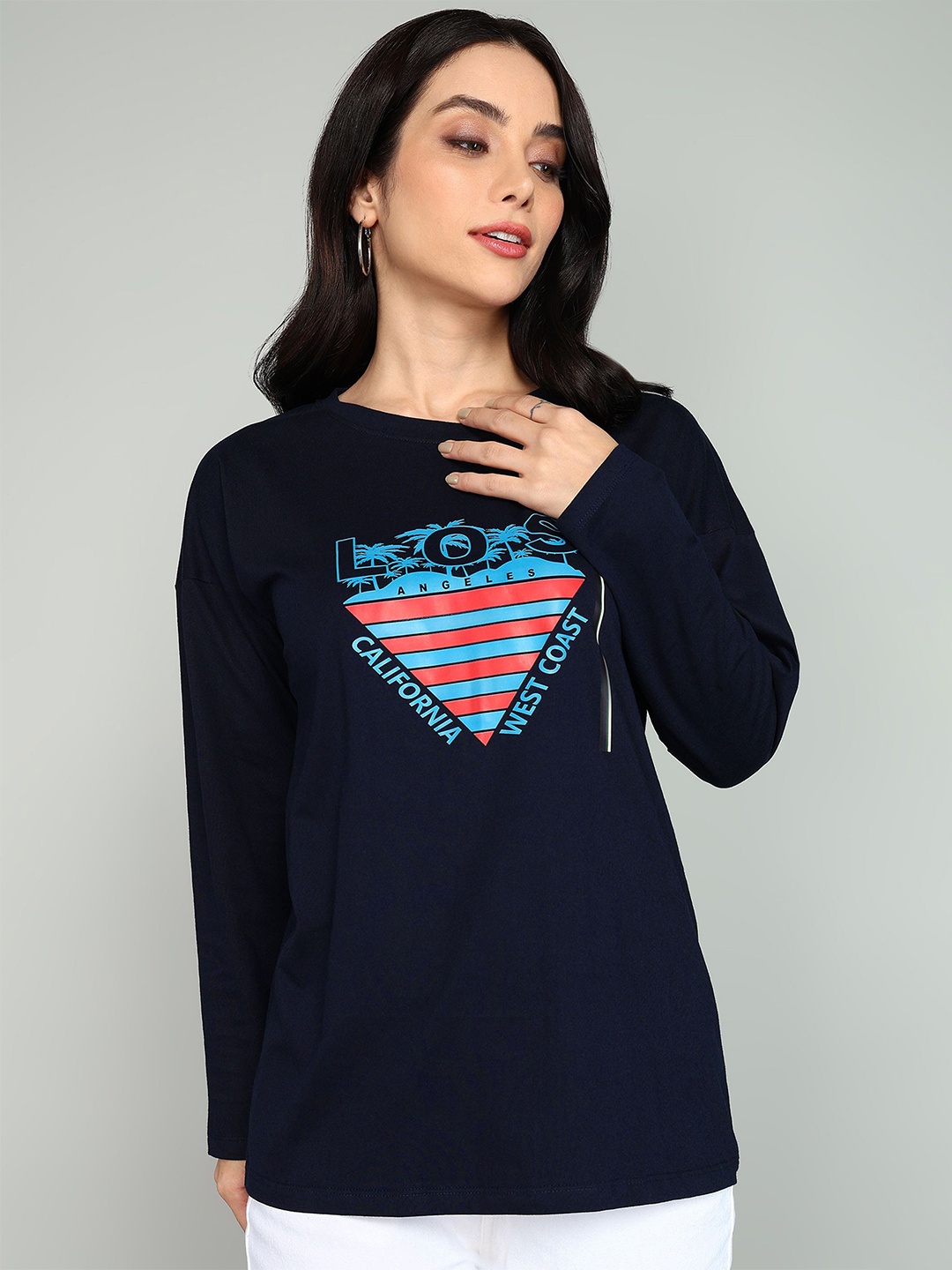 The Roadster Lifestyle Co. Women Graphic Printed Round Neck Pure Cotton Oversized T-shirt, Black
The Roadster Lifestyle Co. Women Graphic Printed Round Neck Pure Cotton Oversized T-shirt, Black