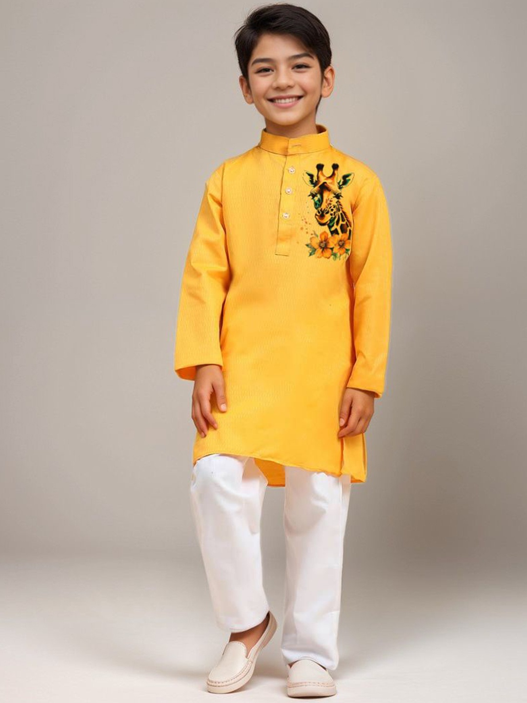 DEVOILER Boys Animal Printed Regular Cotton Straight Kurta with Pyjamas, Yellow
DEVOILER Boys Animal Printed Regular Cotton Straight Kurta with Pyjamas, Yellow