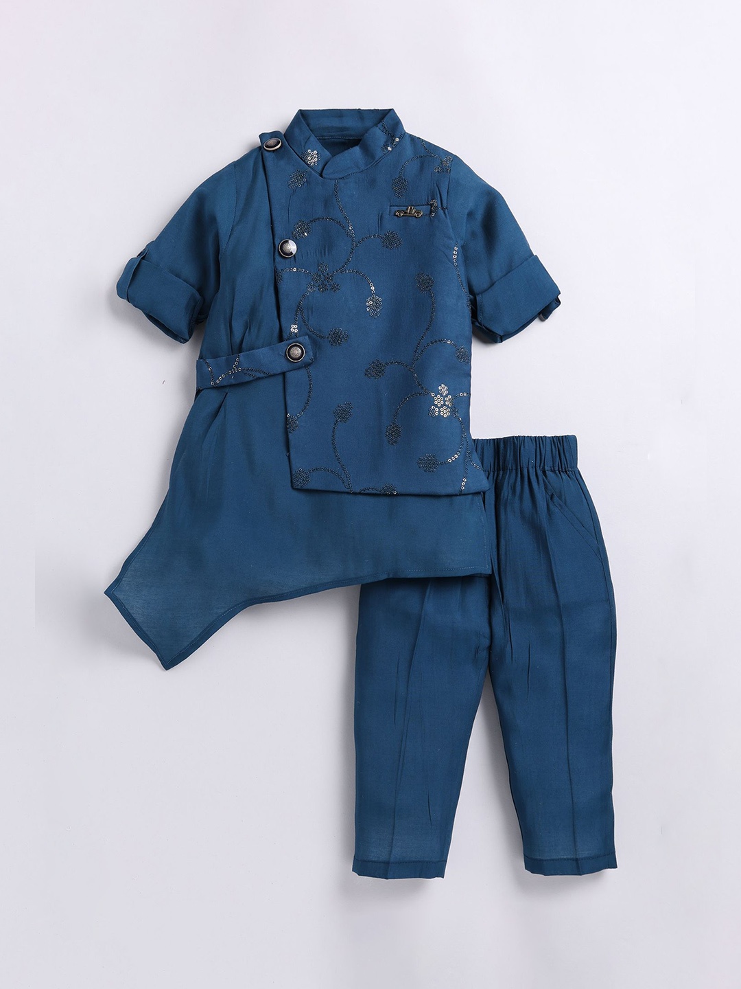 LITTLE COLLARS Boys Floral Embroidered Mandarin Collar Straight Kurta With Pyjamas, Blue
LITTLE COLLARS Boys Floral Embroidered Mandarin Collar Straight Kurta With Pyjamas, Blue