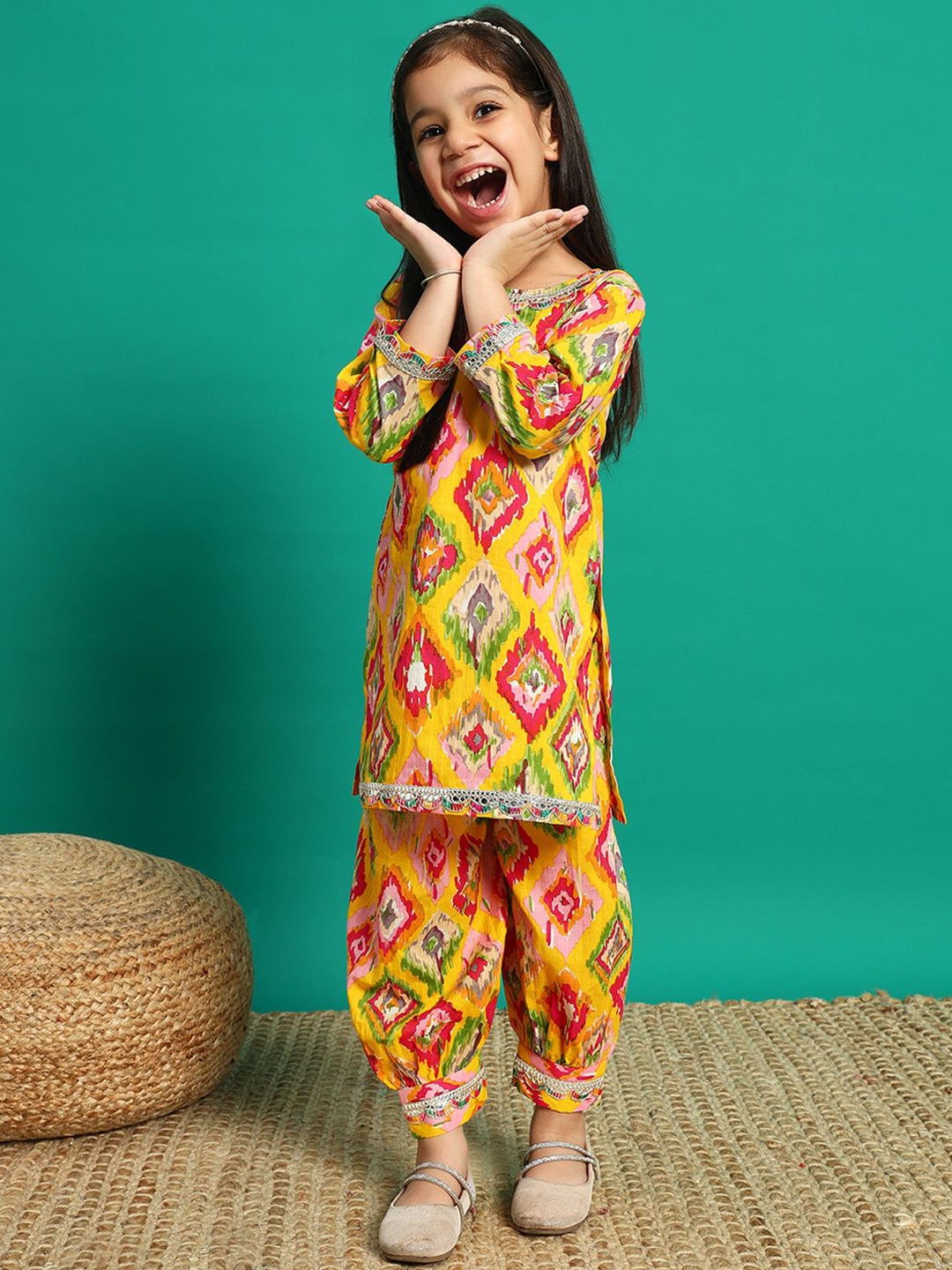 Readiprint Girls Floral Printed Gotta Patti Pure Cotton Kurti With Harem Pant, Yellow
Readiprint Girls Floral Printed Gotta Patti Pure Cotton Kurti With Harem Pant, Yellow