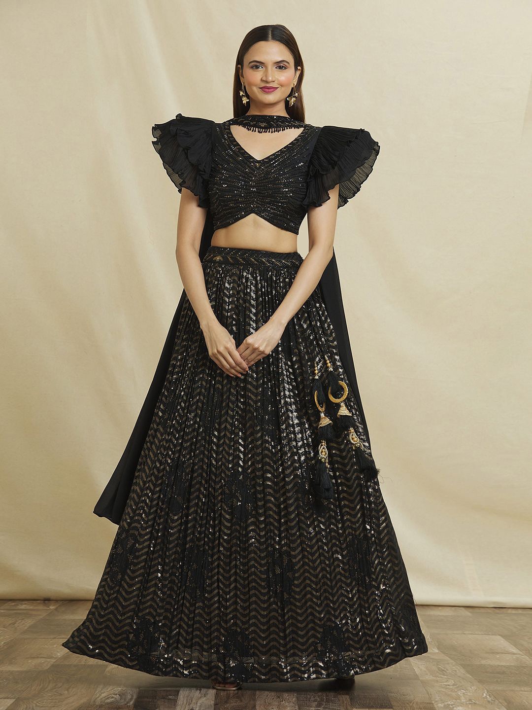 Samyukta Singhania Embellished Sequinned Ready to Wear Lehenga & Blouse With Dupatta, Black
Samyukta Singhania Embellished Sequinned Ready to Wear Lehenga & Blouse With Dupatta, Black