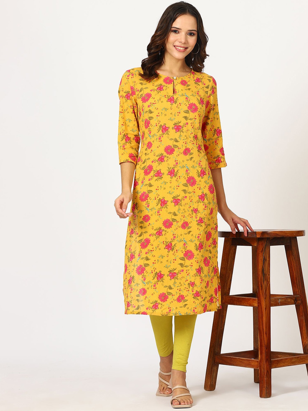 W Yellow Floral Printed Keyhole Neck Three-Quarter Sleeves Pure Cotton Straight Kurta
W Yellow Floral Printed Keyhole Neck Three-Quarter Sleeves Pure Cotton Straight Kurta