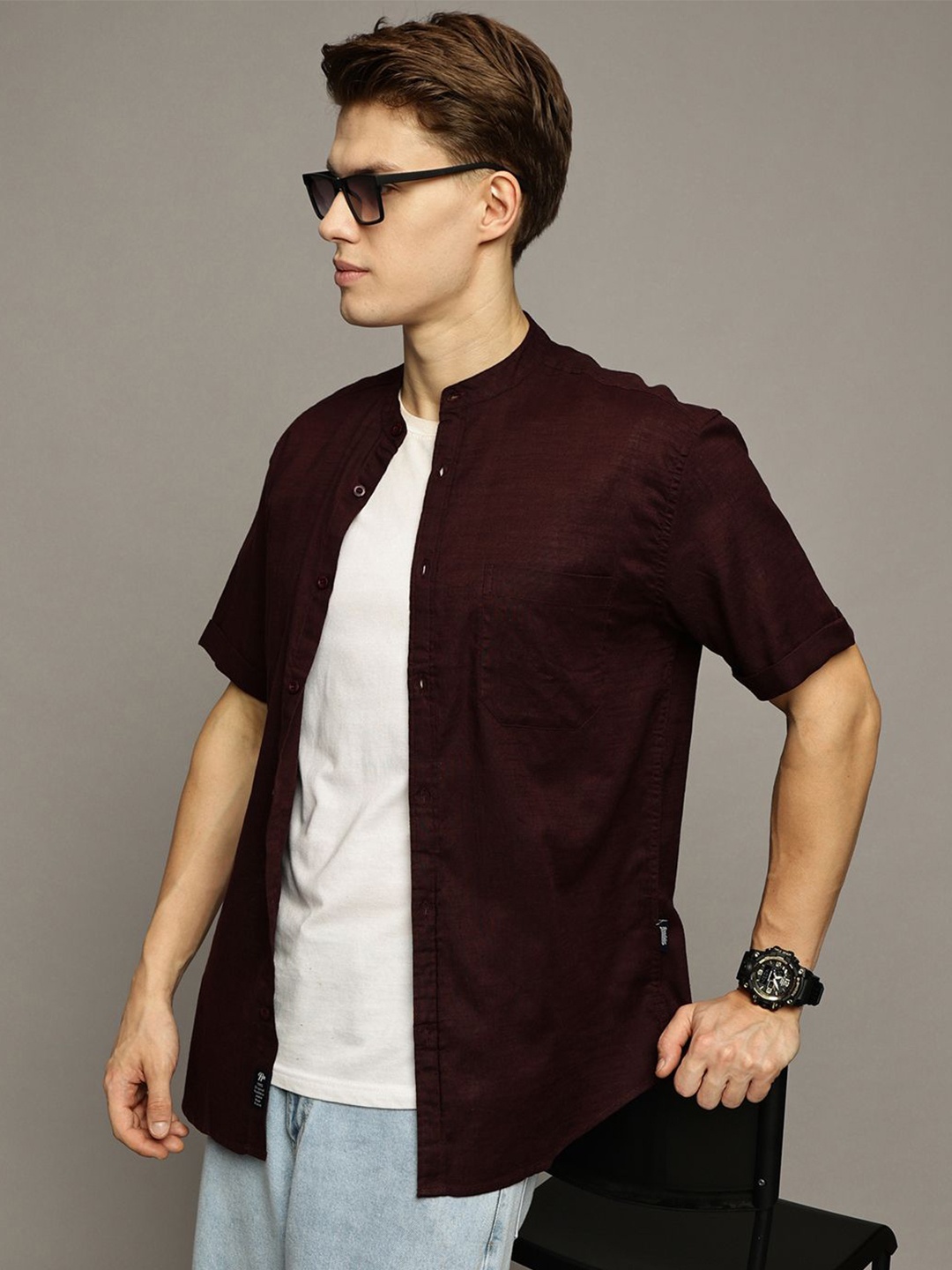 The Roadster Lifestyle Co. Men Premium Band Collar Solid Cotton Oversized Casual Shirt, Maroon
The Roadster Lifestyle Co. Men Premium Band Collar Solid Cotton Oversized Casual Shirt, Maroon