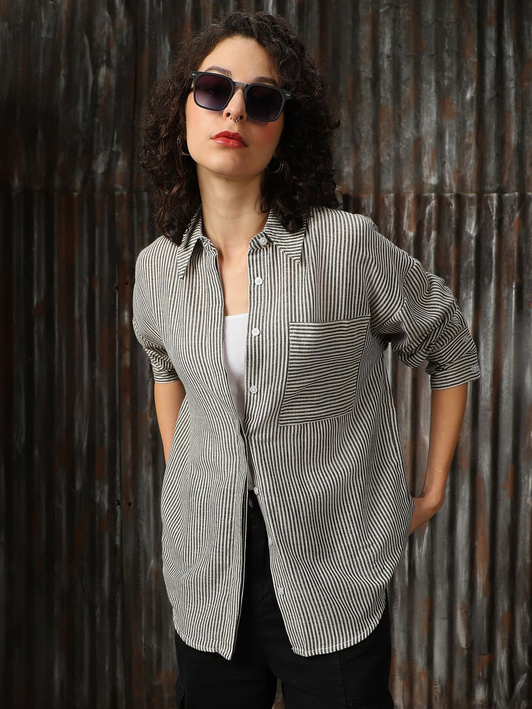 High Star Women Relaxed Spread Collar Vertical Striped Cotton Oversized Casual Shirt, Black
High Star Women Relaxed Spread Collar Vertical Striped Cotton Oversized Casual Shirt, Black
