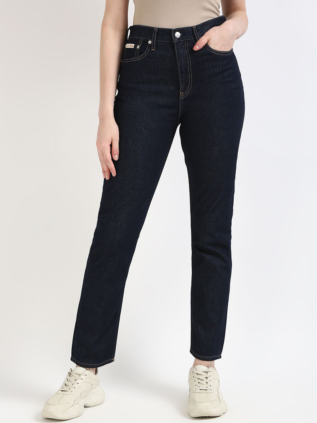 Calvin Klein Jeans Women Slim Fit Mid-Rise Jeans, Blue
Calvin Klein Jeans Women Slim Fit Mid-Rise Jeans, Blue