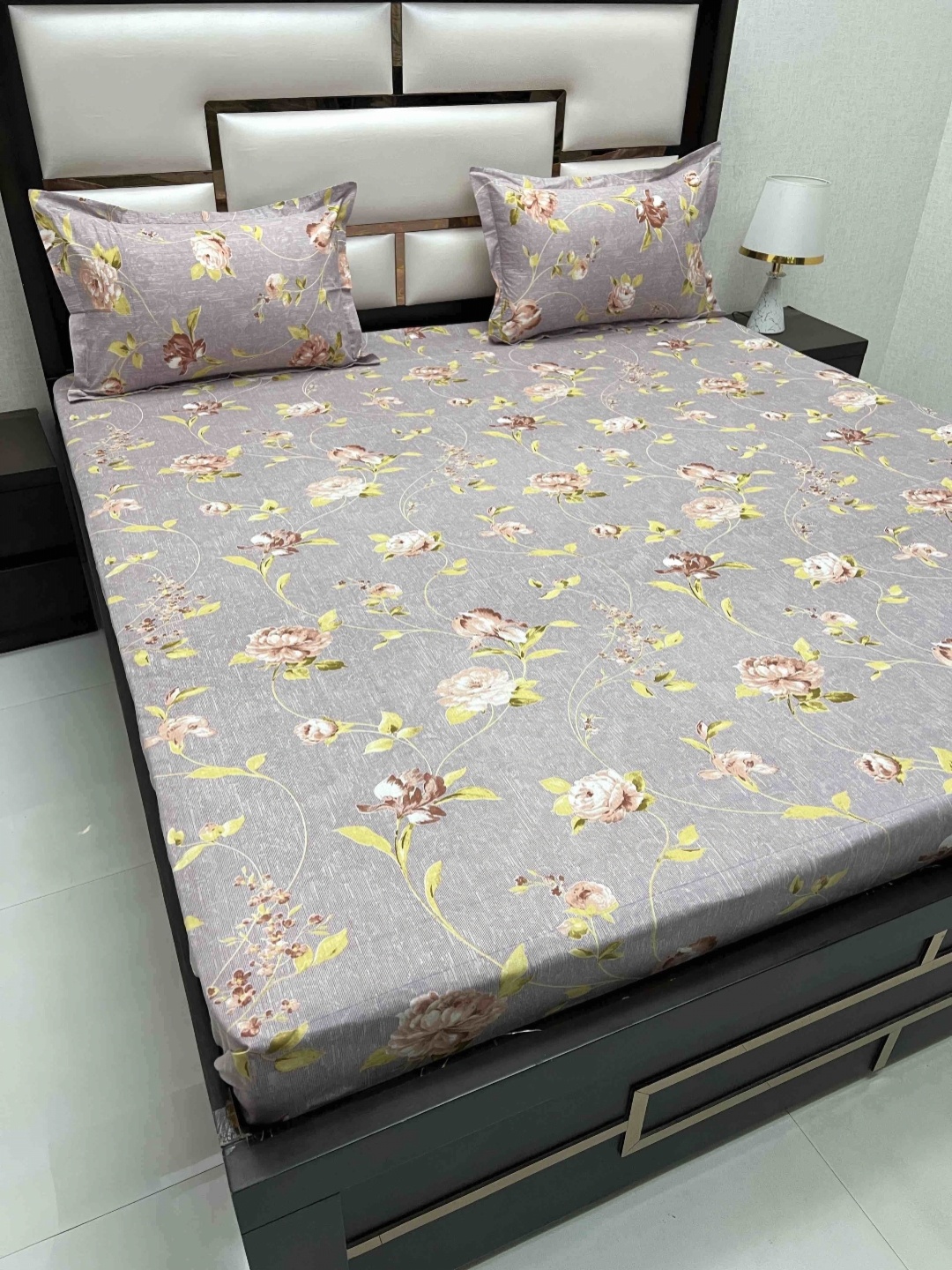 Pure Decor Velar Purple Floral Printed Pure Cotton 250 TC King Bedsheet Set 3.06 x 2.73 m
Pure Decor Velar Purple Floral Printed Pure Cotton 250 TC King Bedsheet Set 3.06 x 2.73 m