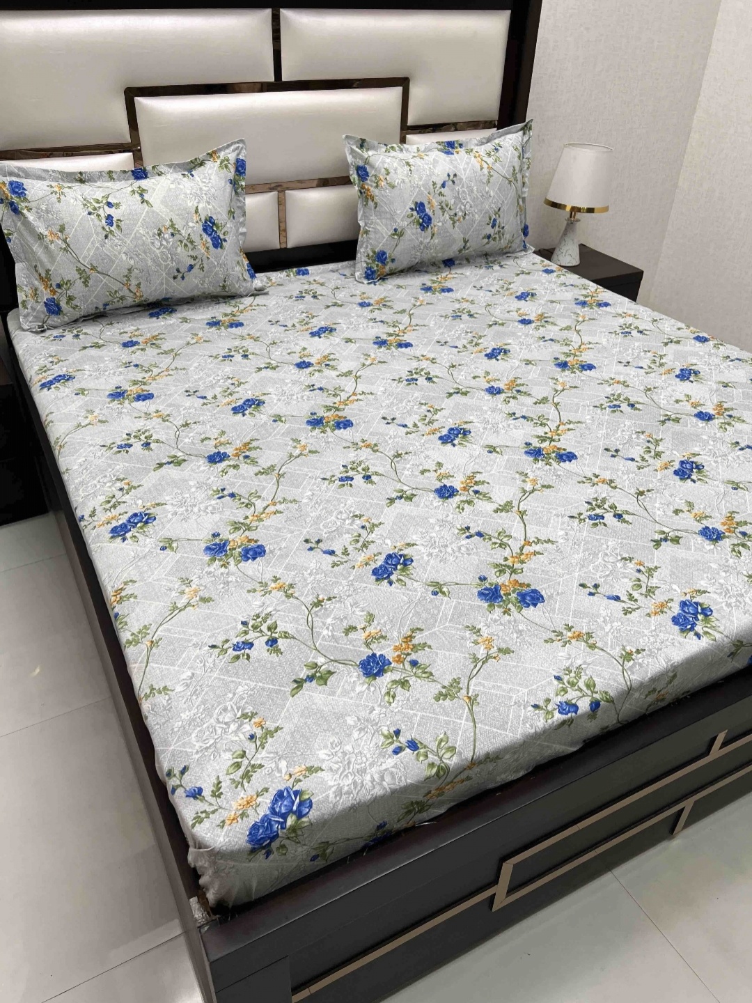 Pure Decor Velar Grey Floral Printed Pure Cotton 230 TC King Bedsheet Set 3.06 x 2.76 m
Pure Decor Velar Grey Floral Printed Pure Cotton 230 TC King Bedsheet Set 3.06 x 2.76 m