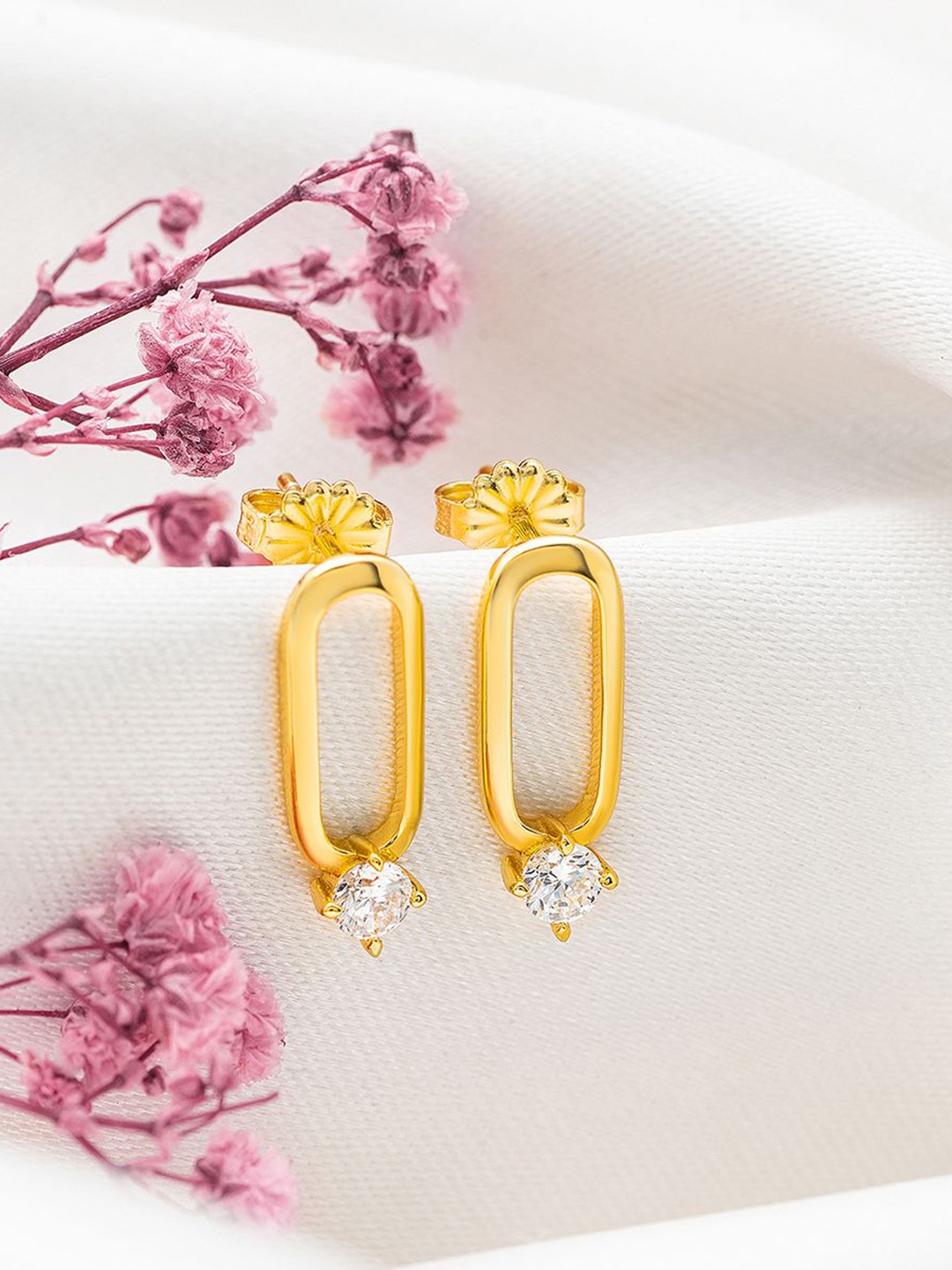 SILBERRY 18k Gold Plated Silberry Sterling Silver Cubic Zirconia Starlight Drop Earrings
SILBERRY 18k Gold Plated Silberry Sterling Silver Cubic Zirconia Starlight Drop Earrings