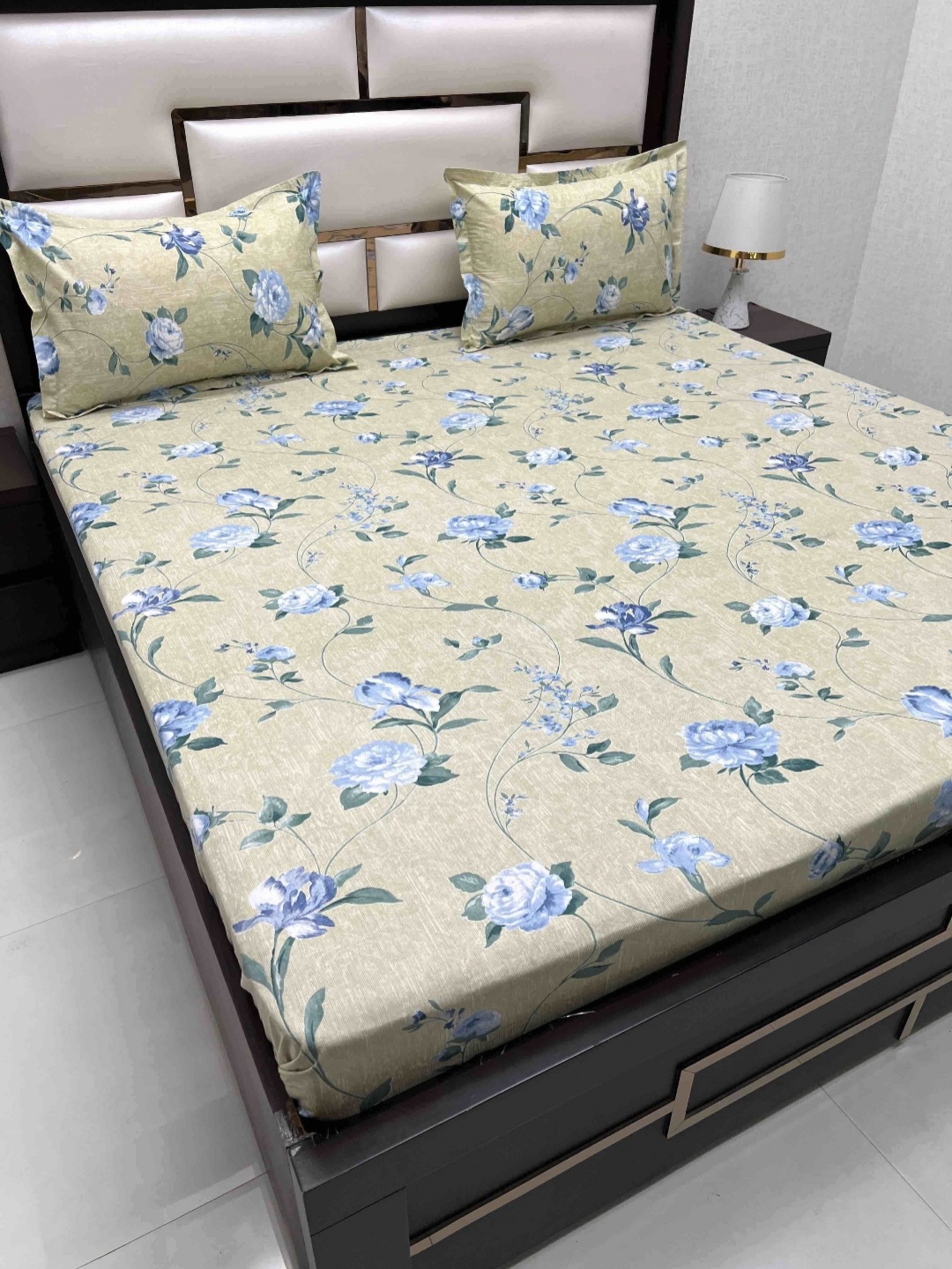Pure Decor Velar Green Floral Printed Pure Cotton 330 TC King Bedsheet Set 3.05 x 2.73 m
Pure Decor Velar Green Floral Printed Pure Cotton 330 TC King Bedsheet Set 3.05 x 2.73 m