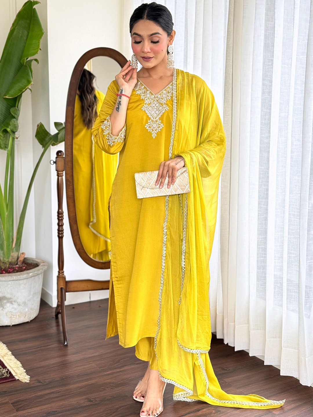 KALINI Floral Embroidered Thread Work Chanderi Silk Kurta with Trouser & Dupatta, Yellow
KALINI Floral Embroidered Thread Work Chanderi Silk Kurta with Trouser & Dupatta, Yellow