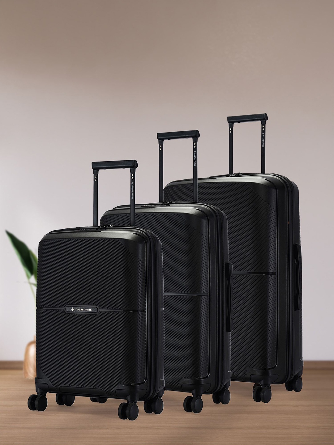 Nasher Miles Hawaii Polypropylene TSA Lock Set of 3 S/M/L Black Trolley Bags (55-65-75 cm)
Nasher Miles Hawaii Polypropylene TSA Lock Set of 3 S/M/L Black Trolley Bags (55-65-75 cm)