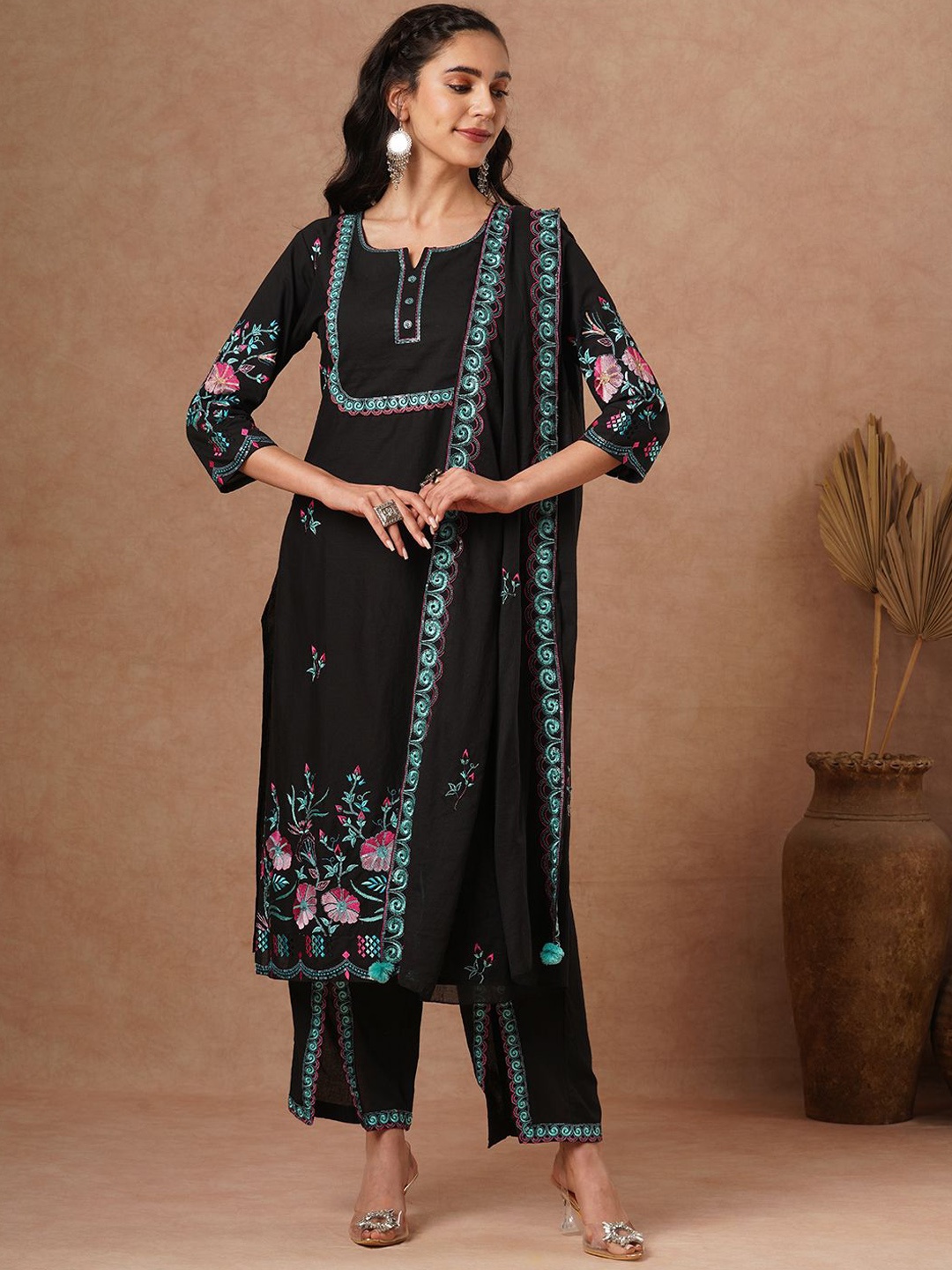 FASHOR Floral Embroidered Pure Cotton Straight Kurta With Trousers & Dupatta, Black
FASHOR Floral Embroidered Pure Cotton Straight Kurta With Trousers & Dupatta, Black