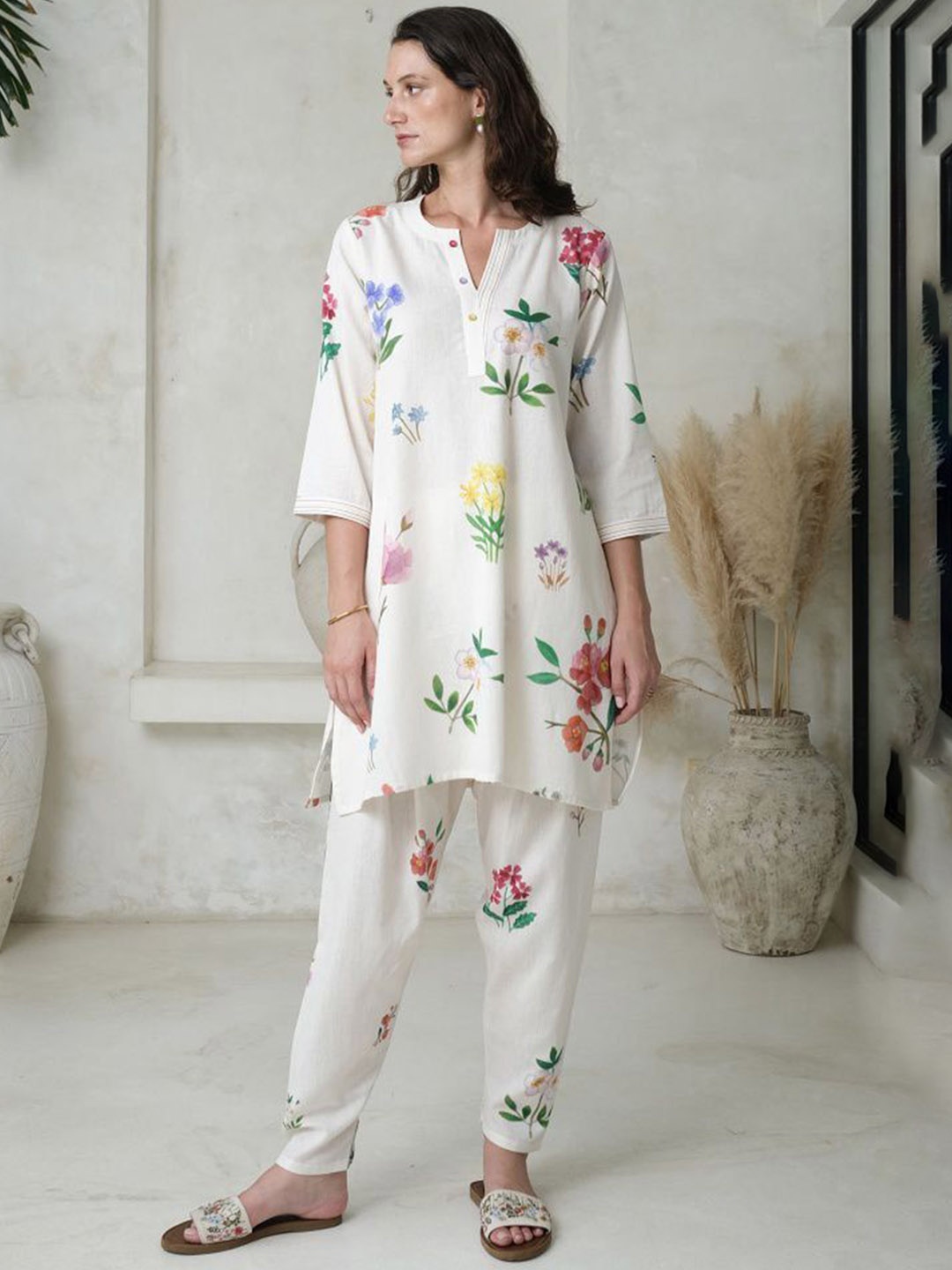 Modestouze Attires Floral Printed Round Neck Linen Straight Kurta with Trousers, White
Modestouze Attires Floral Printed Round Neck Linen Straight Kurta with Trousers, White