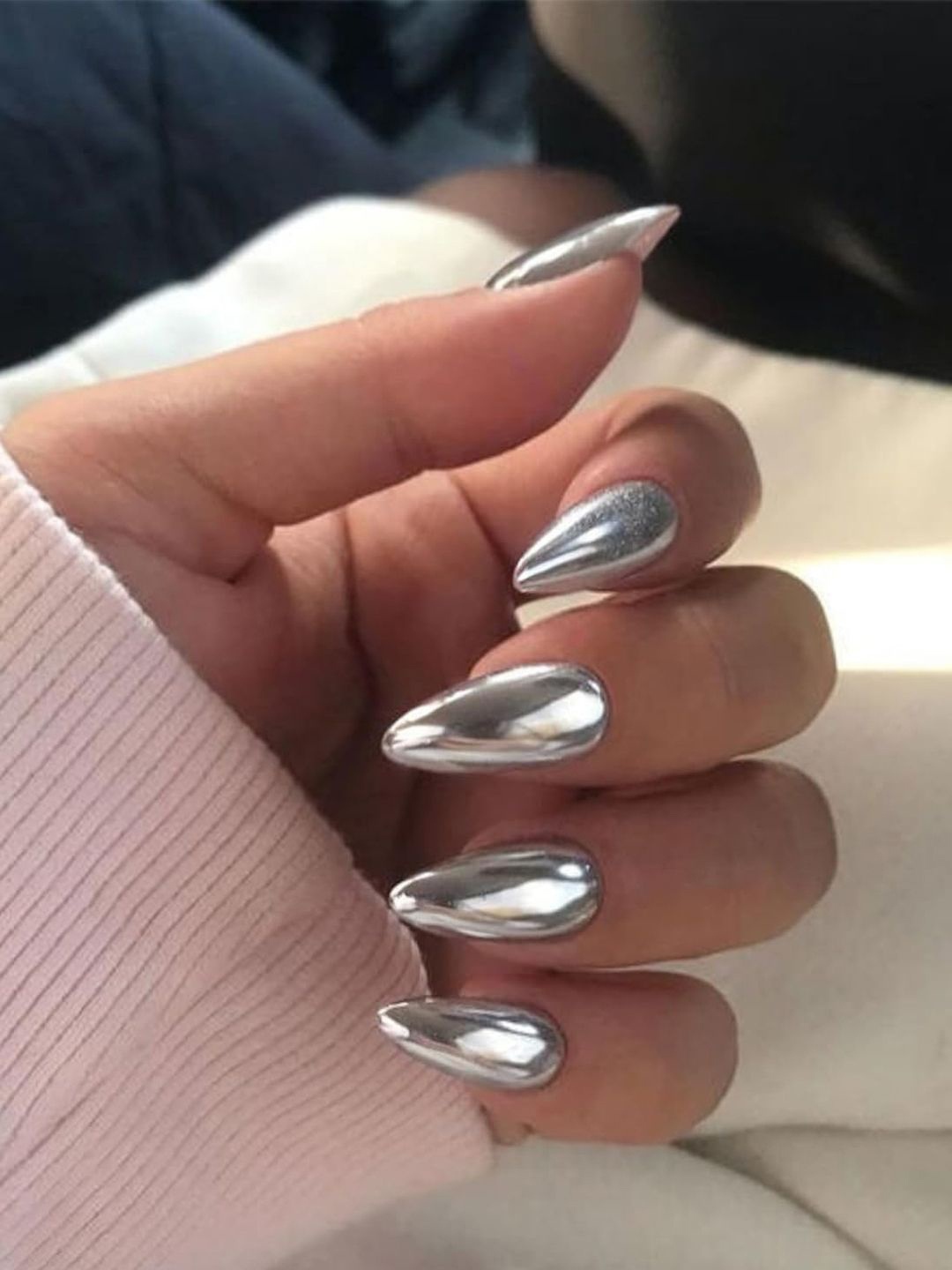 PRIVIU Set Of 12 Reusable Chromatic Fake Nails With Application Kit - Chrome F11K, Silver
PRIVIU Set Of 12 Reusable Chromatic Fake Nails With Application Kit - Chrome F11K, Silver