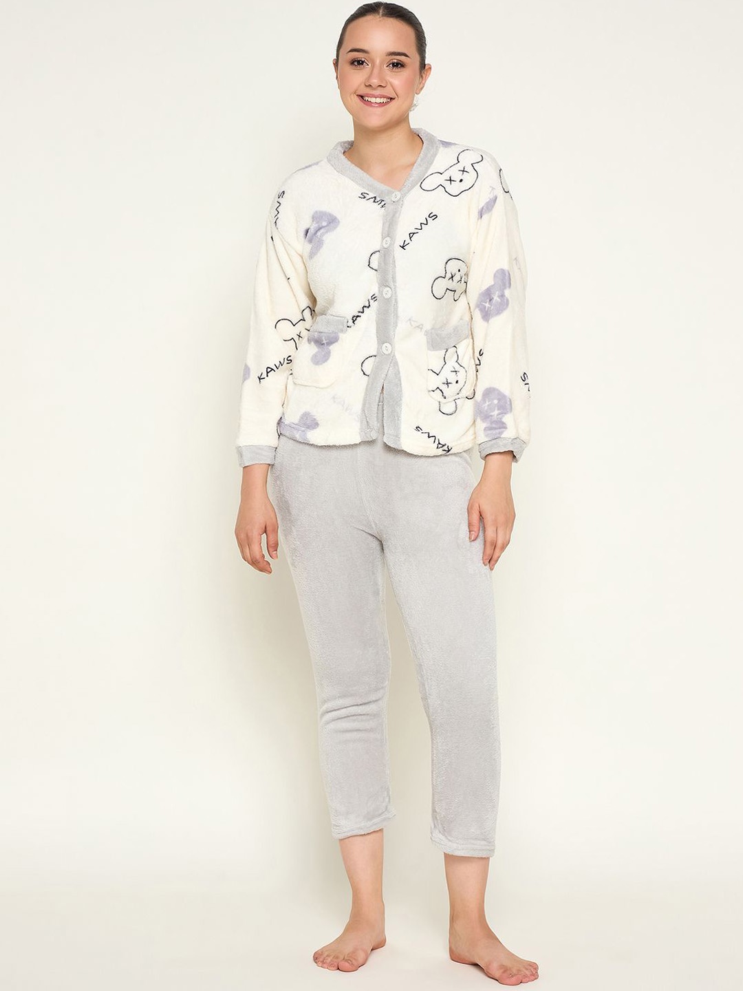 Camey Women Animal Printed Winter Long Sleeve Front open Top and Pajama Pants Night suit, Cream
Camey Women Animal Printed Winter Long Sleeve Front open Top and Pajama Pants Night suit, Cream