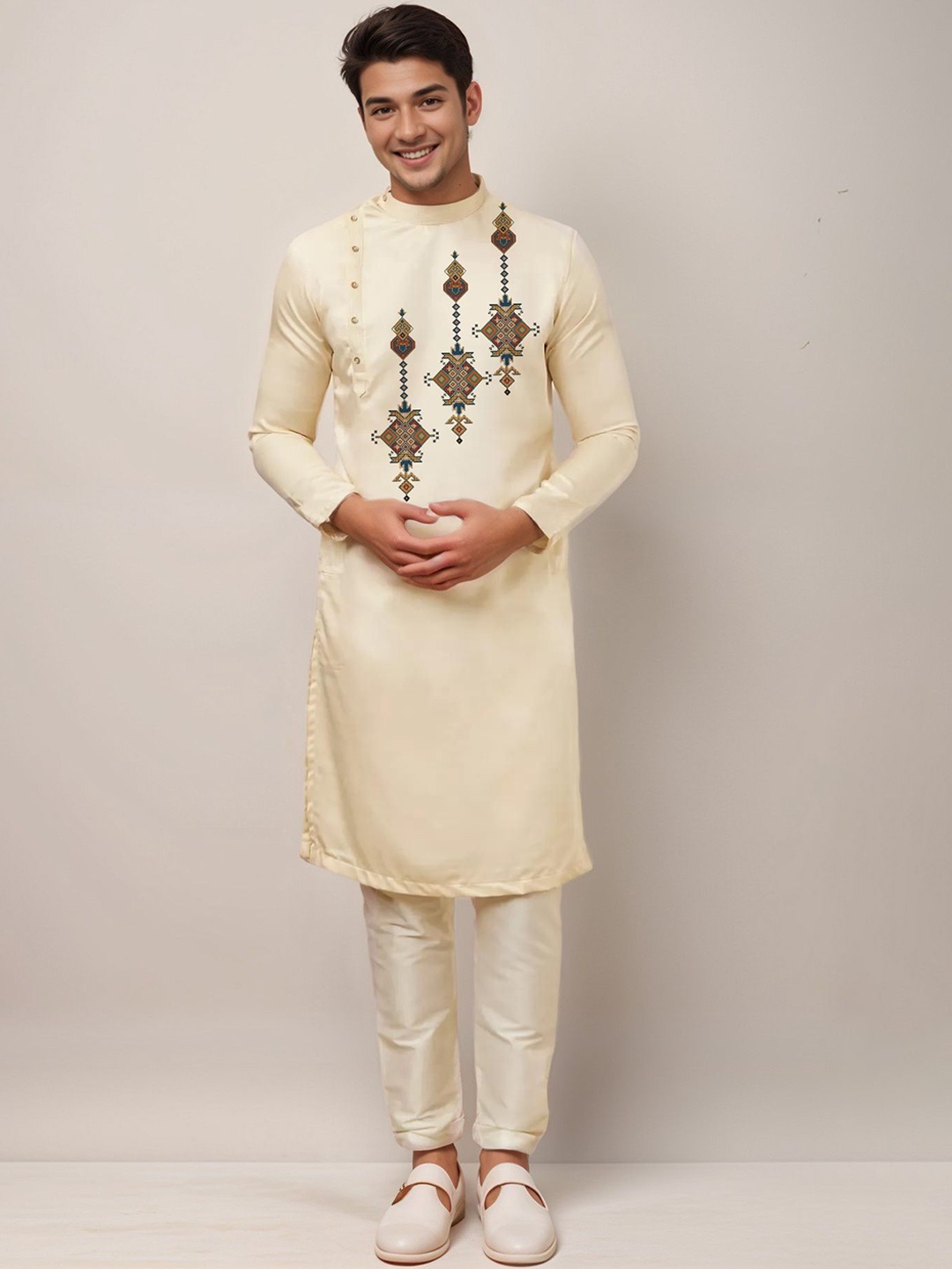 DEVOILER Ethnic Motifs Printed Thread Work Side Placket Cotton Straight Kurta, Beige
DEVOILER Ethnic Motifs Printed Thread Work Side Placket Cotton Straight Kurta, Beige