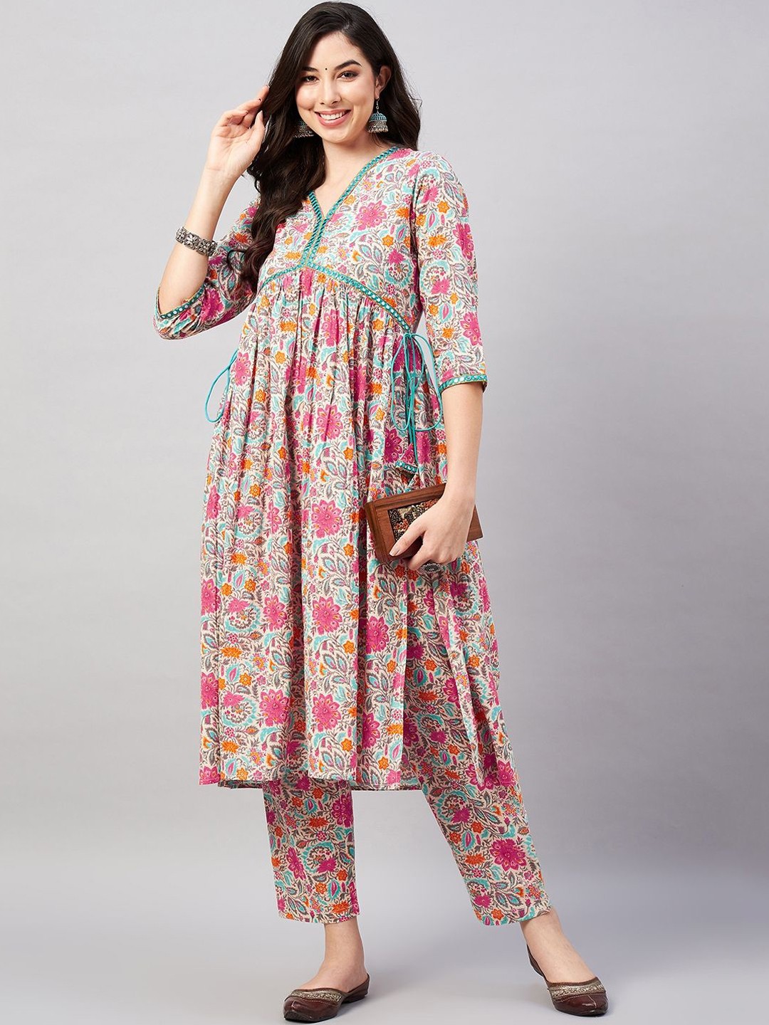 WineRed Floral Printed V-Neck Empire Mirror Work Pure Cotton A-Line Kurta With Trouser, Pink
WineRed Floral Printed V-Neck Empire Mirror Work Pure Cotton A-Line Kurta With Trouser, Pink