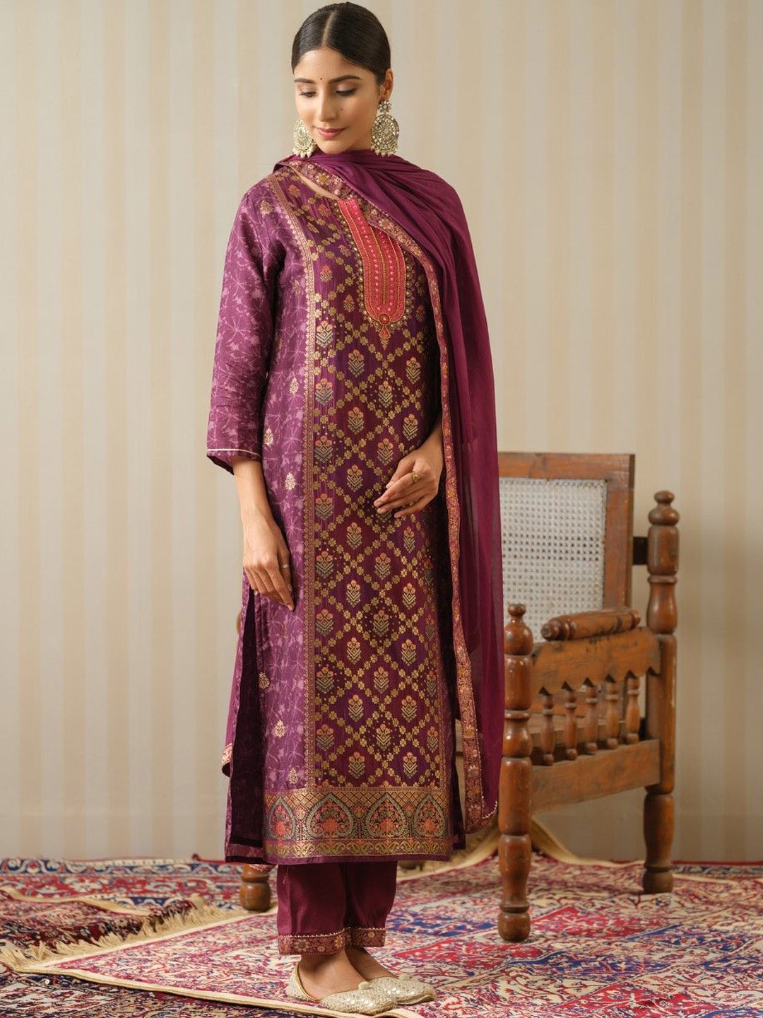AUTUMN LANE Floral Woven Design Cotton Silk Straight Kurta With Trouser & Dupatta, Purple
AUTUMN LANE Floral Woven Design Cotton Silk Straight Kurta With Trouser & Dupatta, Purple