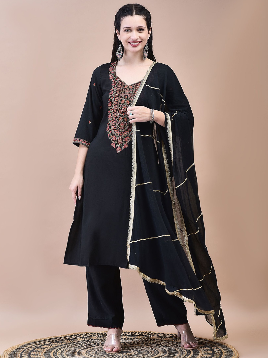 Shree Floral Yoke Design & Embroidered Straight Kurta with Trousers & Dupatta, Black
Shree Floral Yoke Design & Embroidered Straight Kurta with Trousers & Dupatta, Black