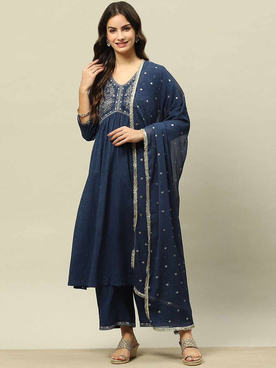 Rangriti Women Floral Embroidered Empire Thread Work Kurta with Palazzos & With Dupatta, Blue
Rangriti Women Floral Embroidered Empire Thread Work Kurta with Palazzos & With Dupatta, Blue