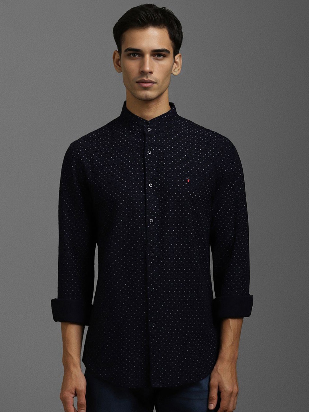 Louis Philippe Jeans Men Band Collar Micro Ditsy Printed Cotton Slim Fit Casual Shirt, Black
Louis Philippe Jeans Men Band Collar Micro Ditsy Printed Cotton Slim Fit Casual Shirt, Black