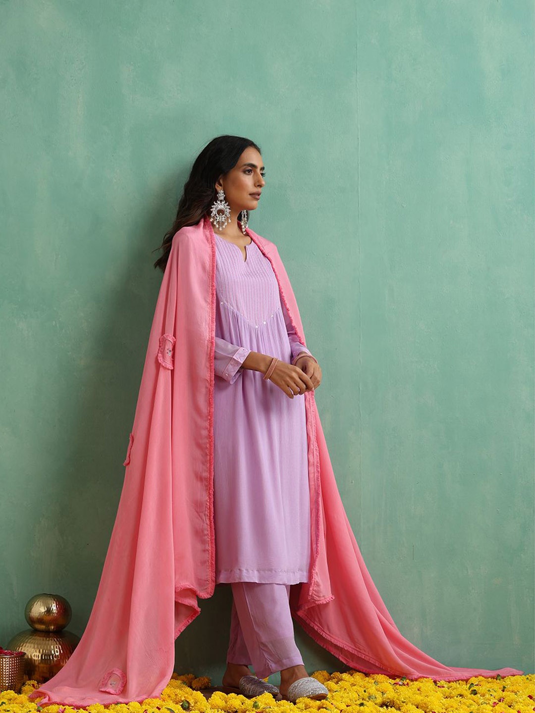indy Raaga Notched Neck Thread Work Silk Chiffon Straight Kurta With Trousers & Dupatta, Mauve
indy Raaga Notched Neck Thread Work Silk Chiffon Straight Kurta With Trousers & Dupatta, Mauve