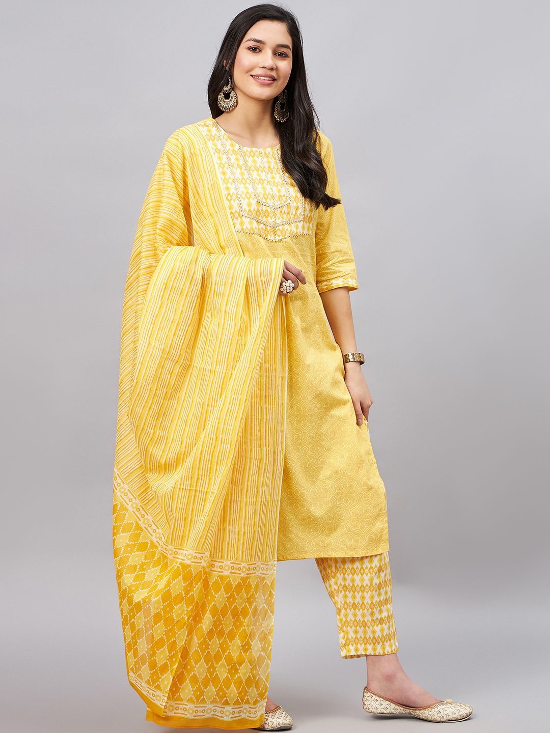 WineRed Floral Printed Regular Pure Cotton Straight Kurta With Trouser With Dupatta, Yellow
WineRed Floral Printed Regular Pure Cotton Straight Kurta With Trouser With Dupatta, Yellow