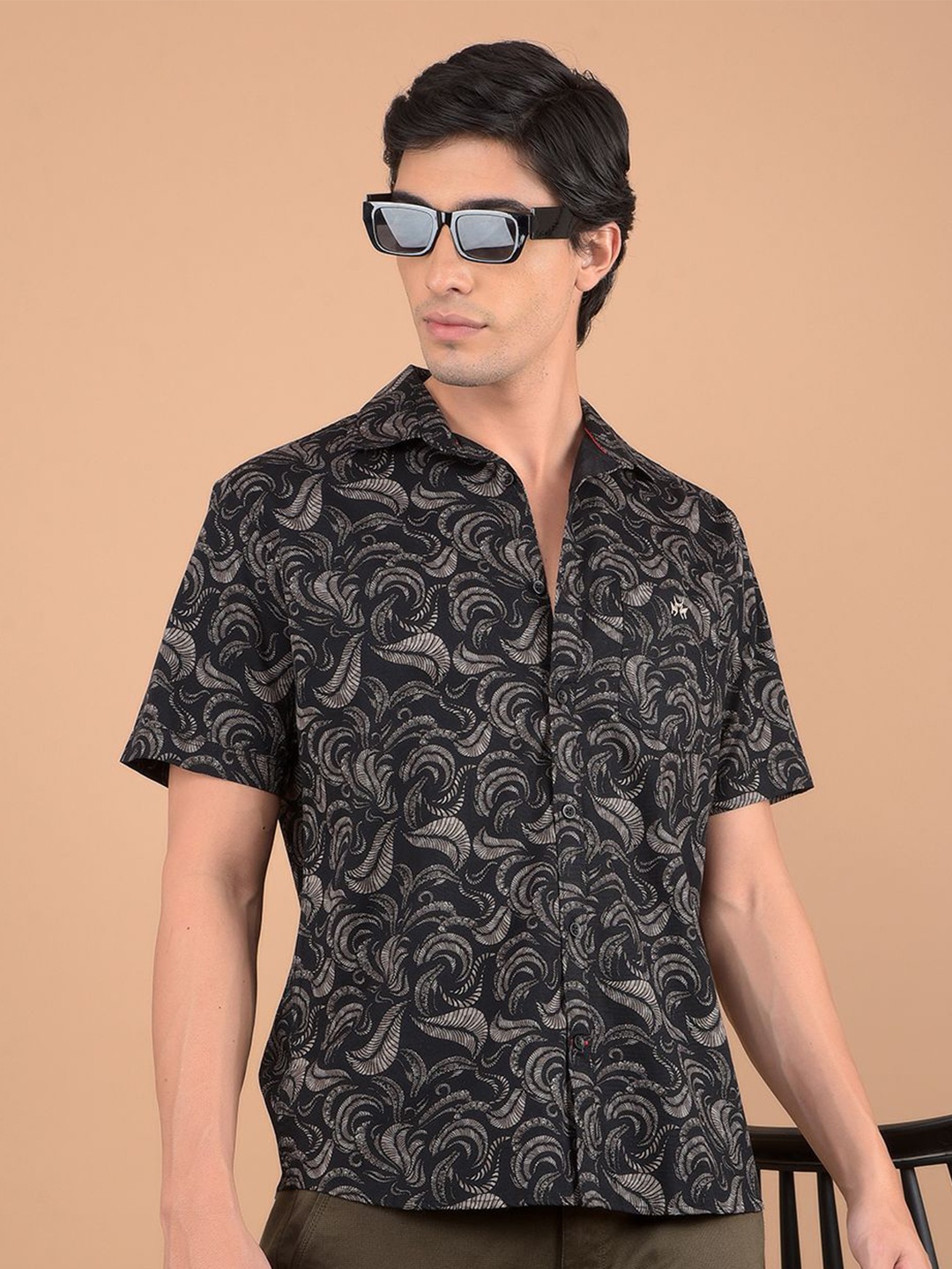 Crimsoune Club Men Spread Collar Ethnic Motifs Printed Cotton Slim Fit Casual Shirt, Black
Crimsoune Club Men Spread Collar Ethnic Motifs Printed Cotton Slim Fit Casual Shirt, Black