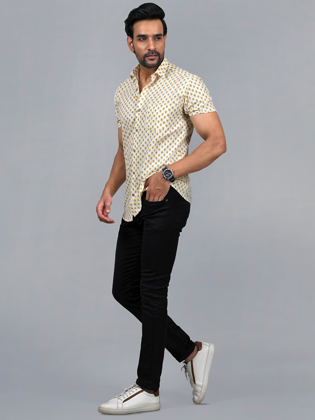 JAIPURI COLLECTION Men Standard Spread Collar Floral Printed Cotton Casual Shirt, Off white
JAIPURI COLLECTION Men Standard Spread Collar Floral Printed Cotton Casual Shirt, Off white