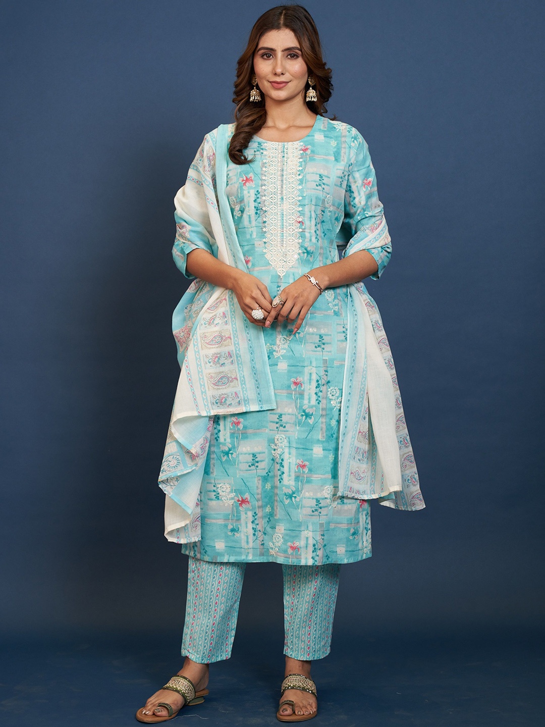 Anouk Blue Floral Printed Round Neck Pure Cotton Straight Kurta With Trousers & Dupatta
Anouk Blue Floral Printed Round Neck Pure Cotton Straight Kurta With Trousers & Dupatta