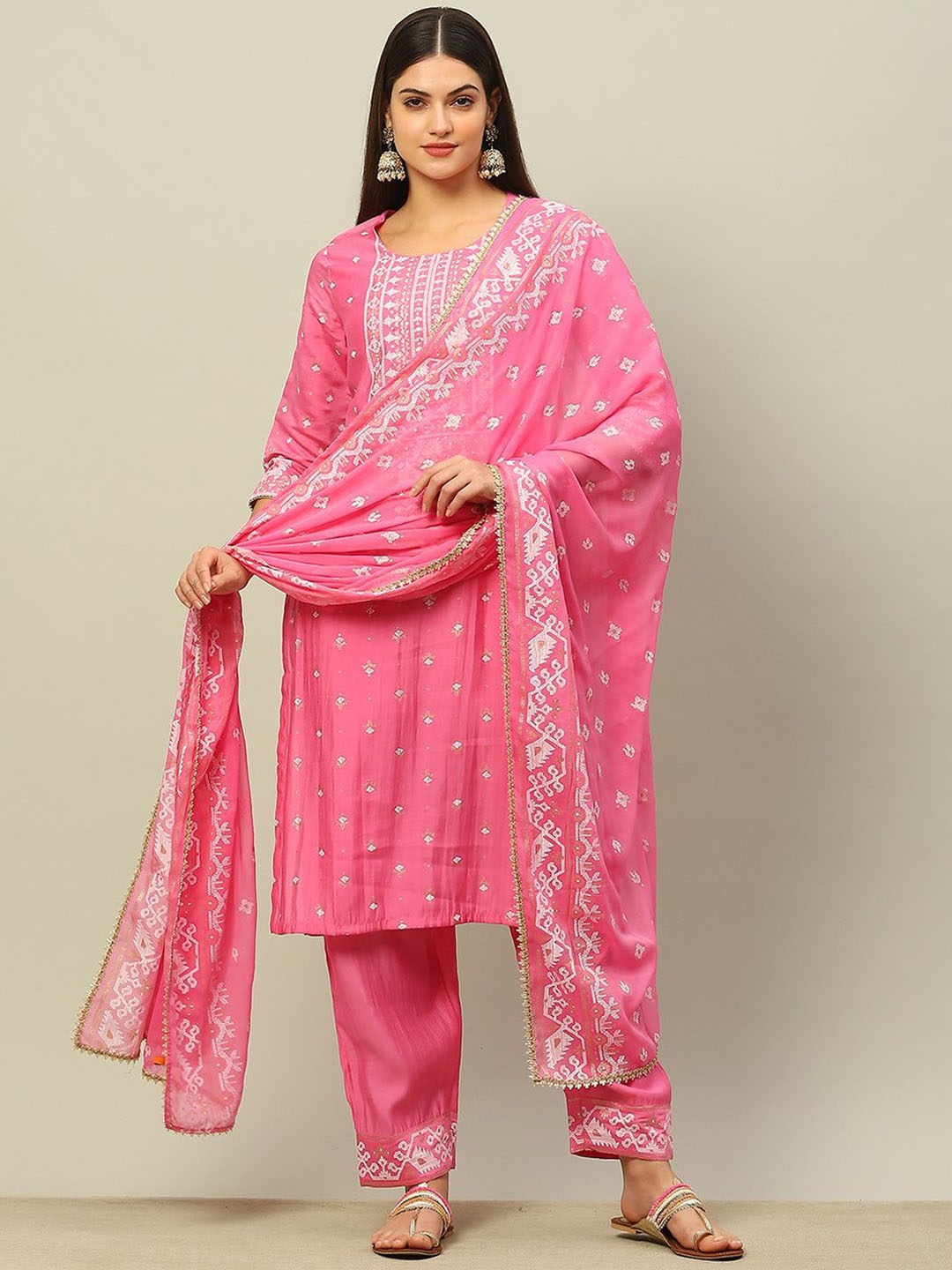 Rangriti Women Ethnic Motifs Printed Regular Kurta with Trousers & With Dupatta, Pink
Rangriti Women Ethnic Motifs Printed Regular Kurta with Trousers & With Dupatta, Pink