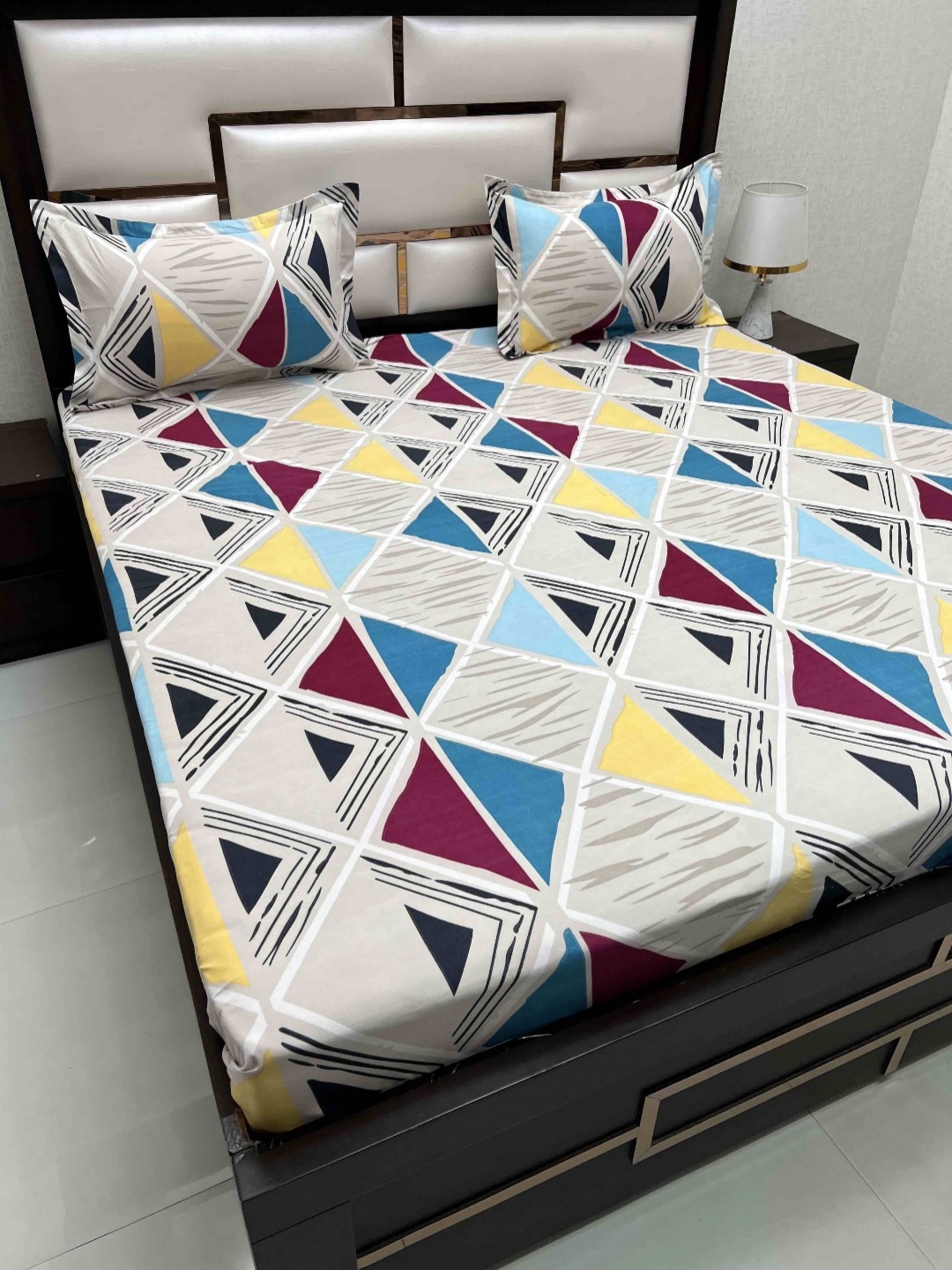 Pure Decor King Size Double Bed Bedsheet With 2 Pillow Covers 2.74m X 2.74m, Grey
Pure Decor King Size Double Bed Bedsheet With 2 Pillow Covers 2.74m X 2.74m, Grey