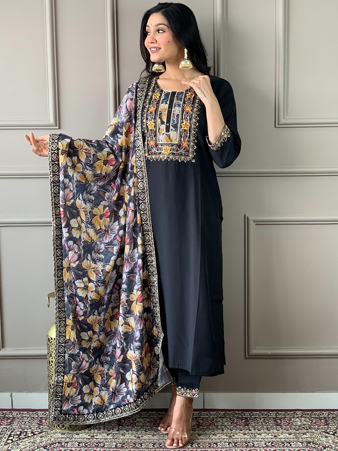 BLACK SCISSOR Floral Printed Chanderi Silk Straight Kurta With Trousers & Dupatta
BLACK SCISSOR Floral Printed Chanderi Silk Straight Kurta With Trousers & Dupatta