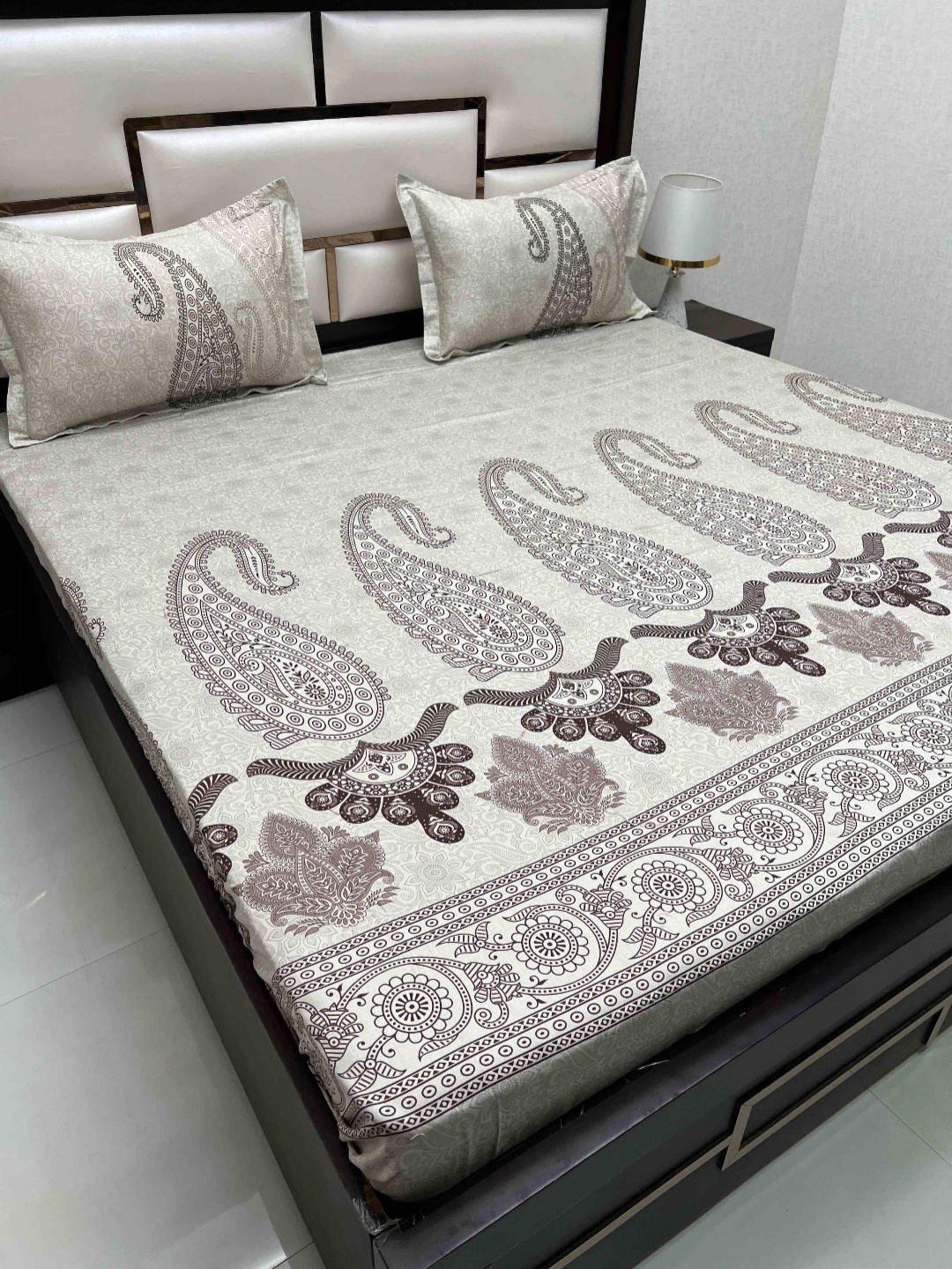 Pure Decor Cotton King Size Double Bedsheet With 2 Pillow Covers 2.74m X 2.74m, Off white
Pure Decor Cotton King Size Double Bedsheet With 2 Pillow Covers 2.74m X 2.74m, Off white