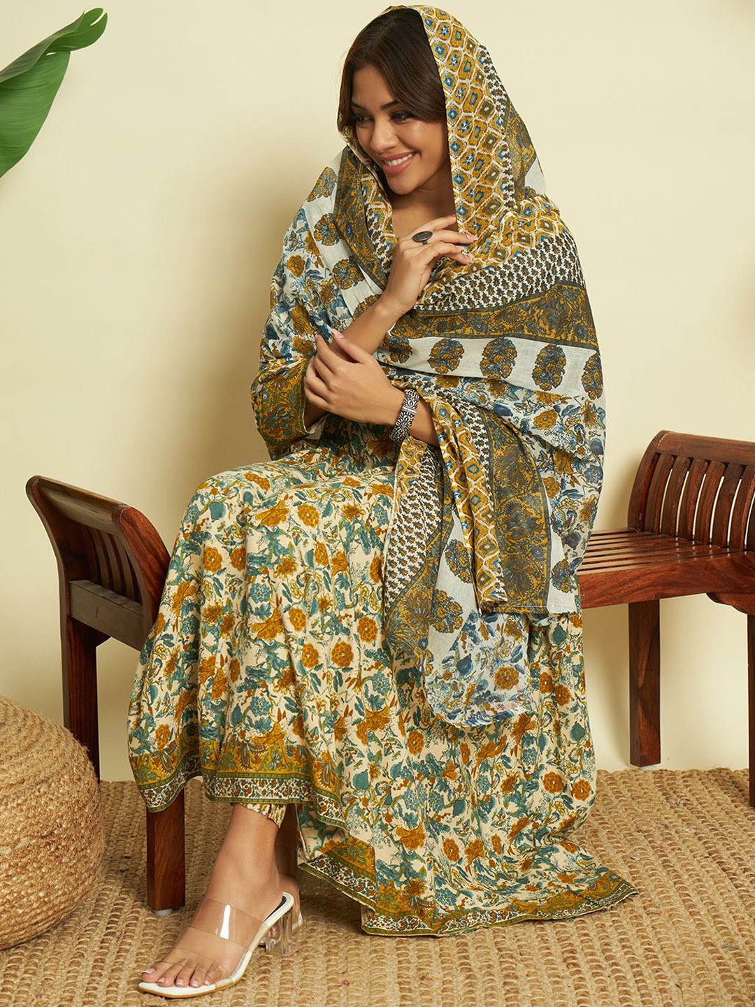 VESH Floral Printed Round Neck Regular Pure Cotton Anarkali Kurta With Trouser & Dupatta, Mustard
VESH Floral Printed Round Neck Regular Pure Cotton Anarkali Kurta With Trouser & Dupatta, Mustard