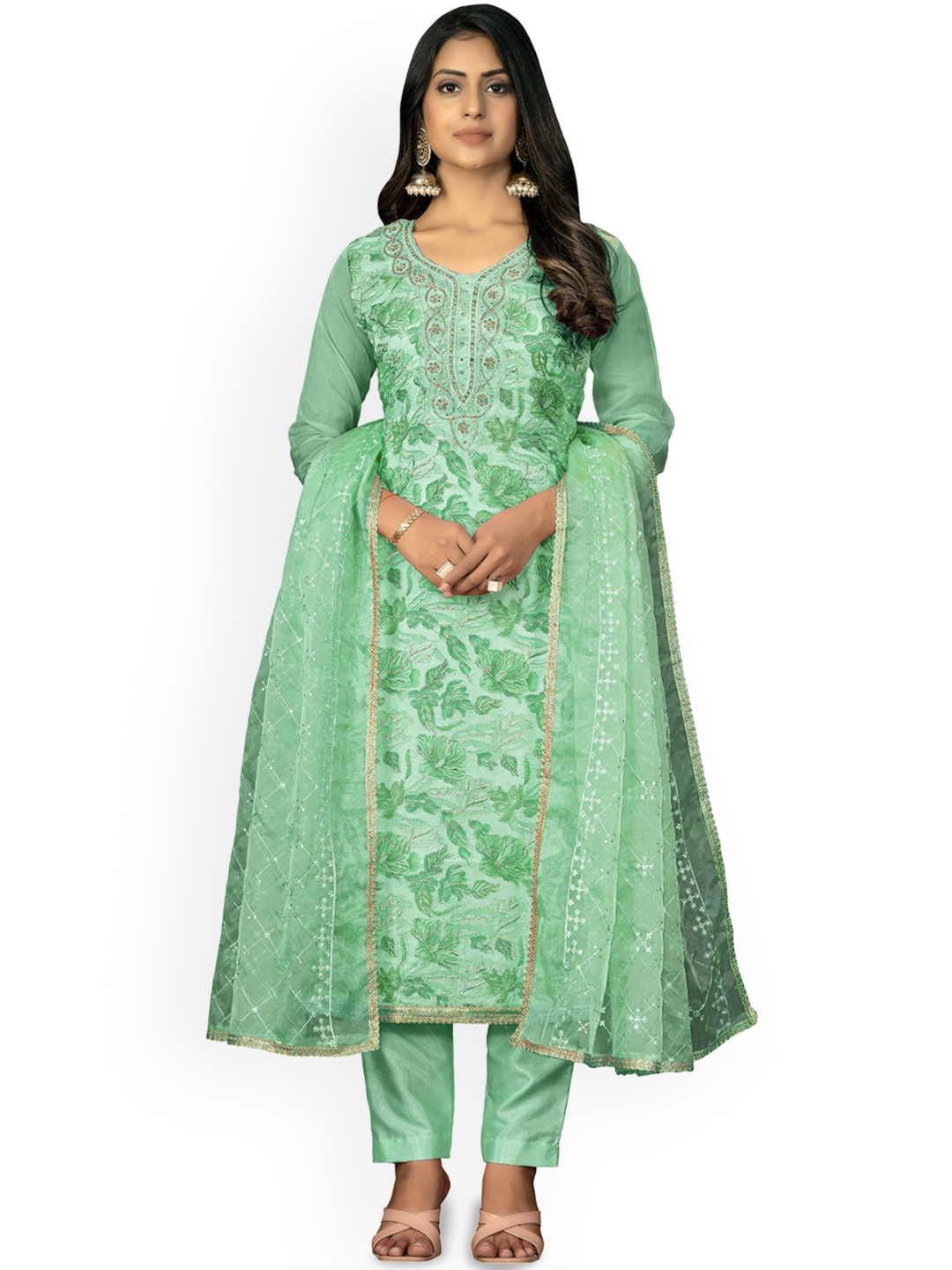 Maroosh Floral Embroidered Beads and Stones Organza Unstitched Dress Material, Green
Maroosh Floral Embroidered Beads and Stones Organza Unstitched Dress Material, Green