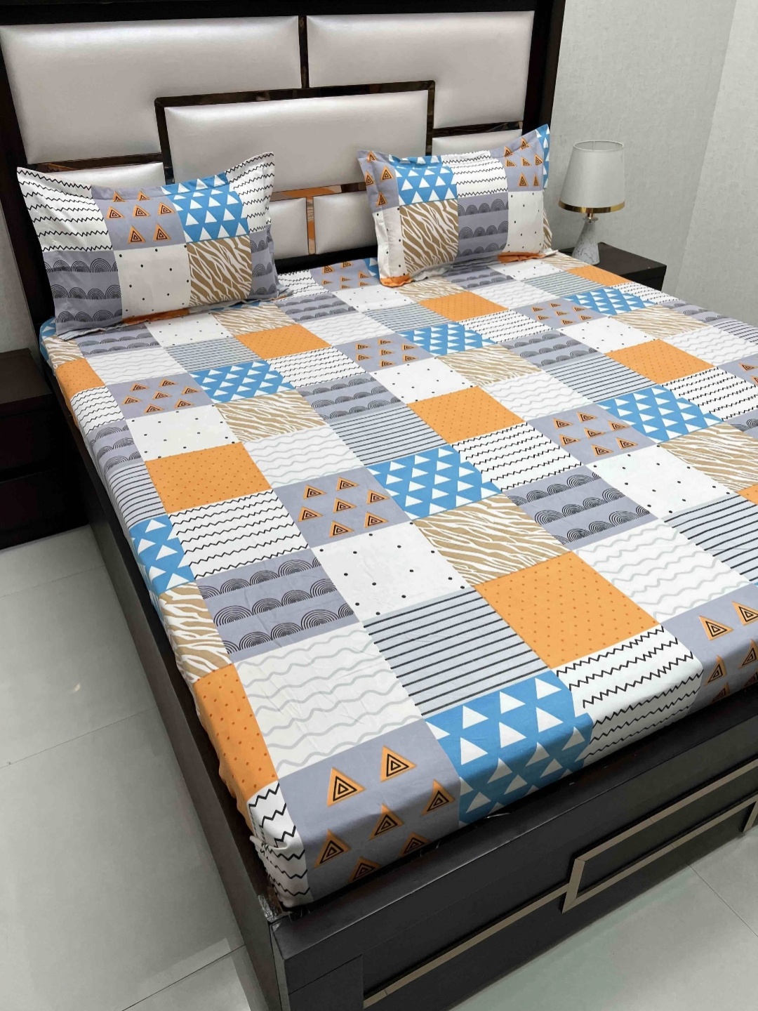 Pure Decor King Size Double Bed Bedsheet With 2 Pillow Covers 2.74m X 2.74m, White
Pure Decor King Size Double Bed Bedsheet With 2 Pillow Covers 2.74m X 2.74m, White