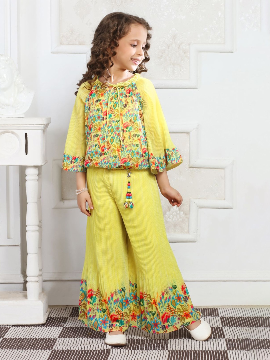 Lei-Chie Girls Floral Printed Neck Three-Quarter Sleeves Top With Palazzo, Yellow
Lei-Chie Girls Floral Printed Neck Three-Quarter Sleeves Top With Palazzo, Yellow